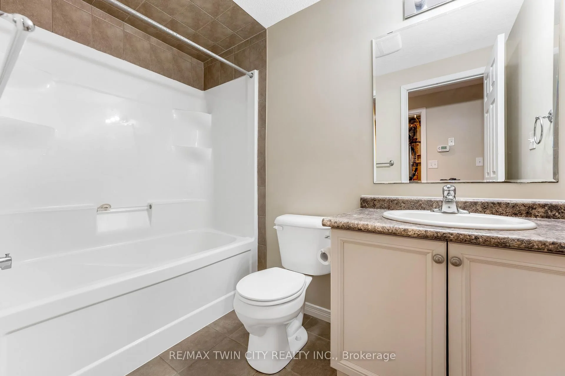 Photo 20 of Unit 9A, 931 Glasgow Street, Kitchener — HOMEH