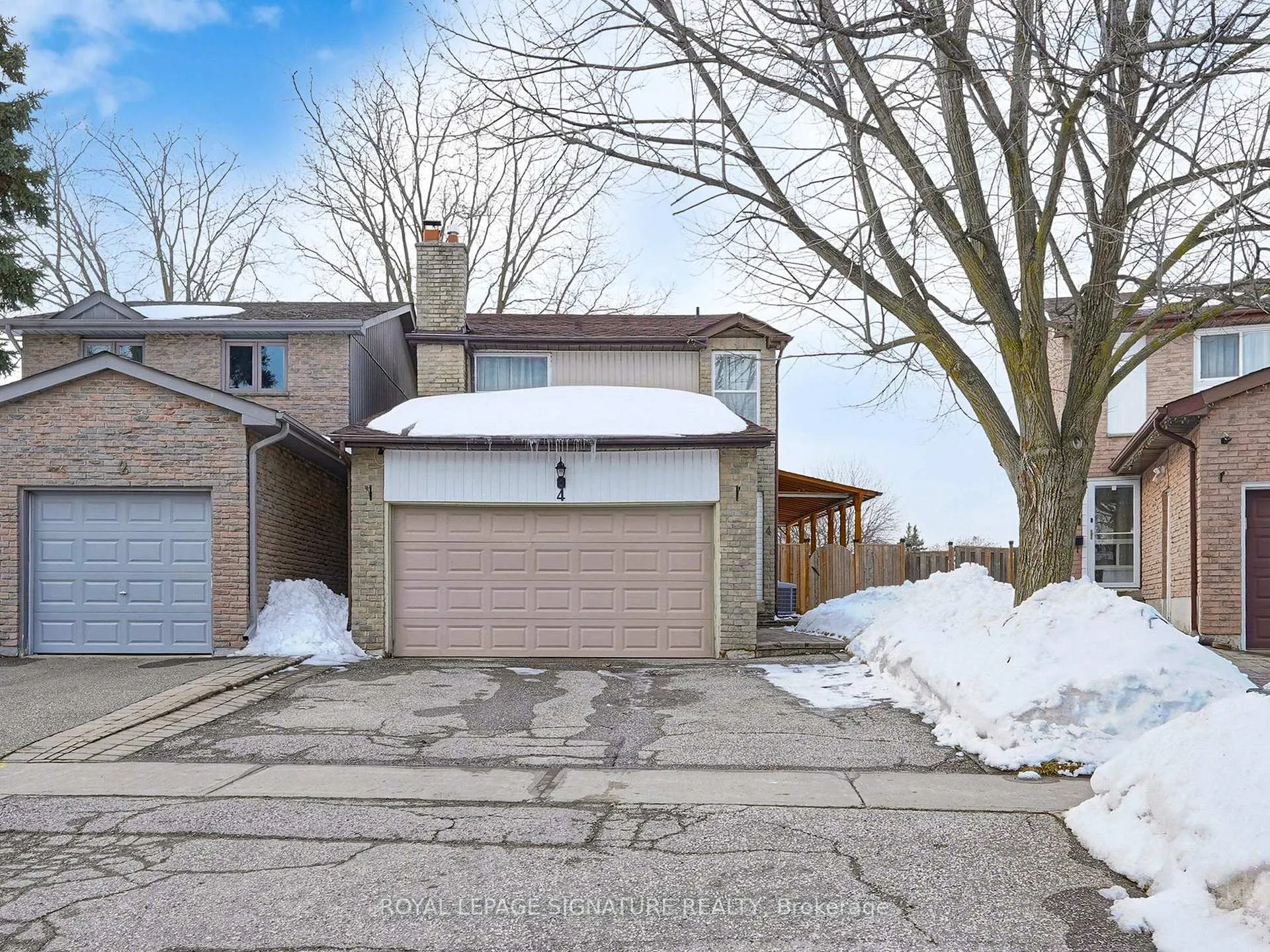 Photo 1 of 4 Fieldview Crescent, Markham, Milliken Mills West — HOMEH