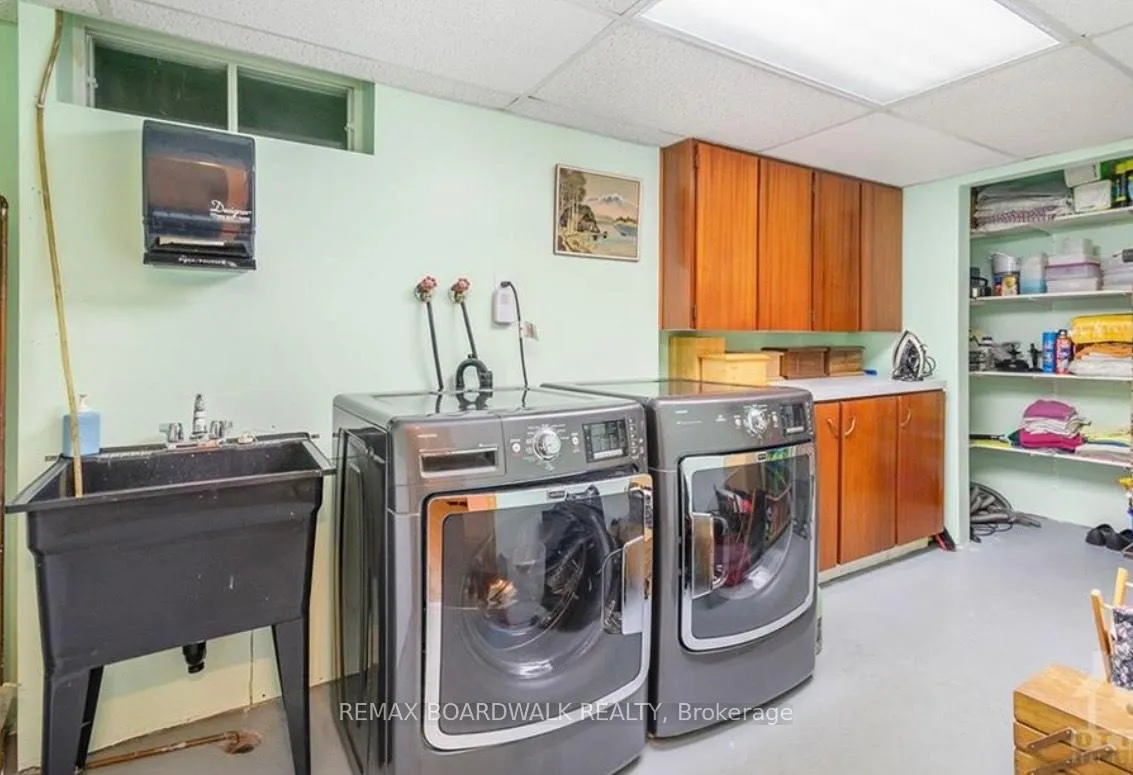 Photo 20 of 1588 Maxime Street, Ottawa, Pineview — HOMEH