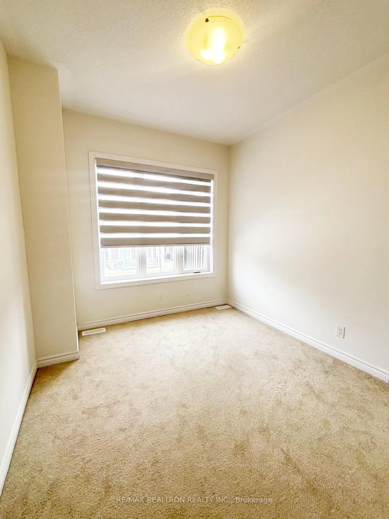 Photo 11 of 58 Harvey Bunker Crescent, Markham, Angus Glen — HOMEH