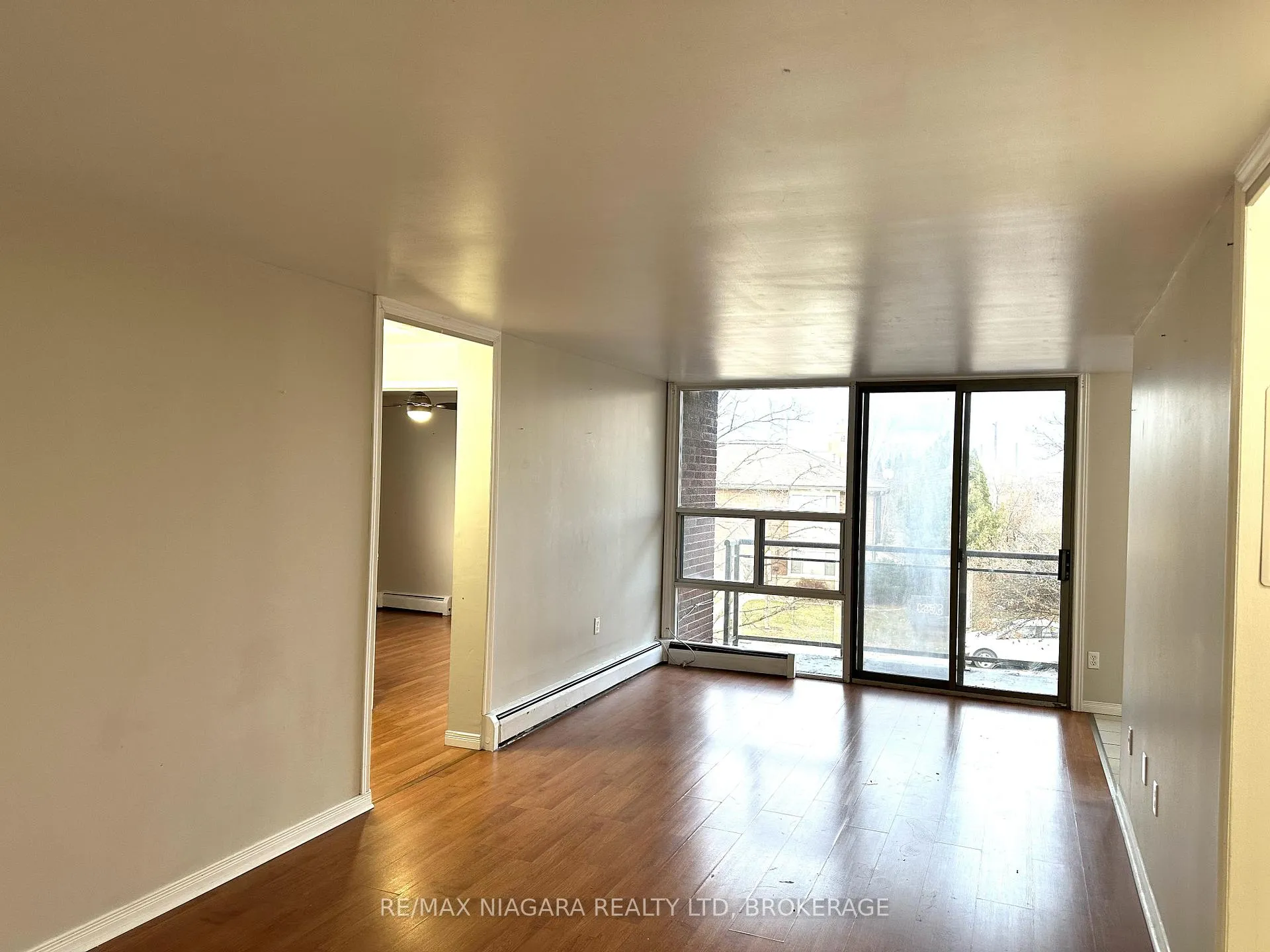 Photo 9 of Unit 301, 7 Riverview Boulevard, St. Catharines, Glendale/Glenridge — HOMEH