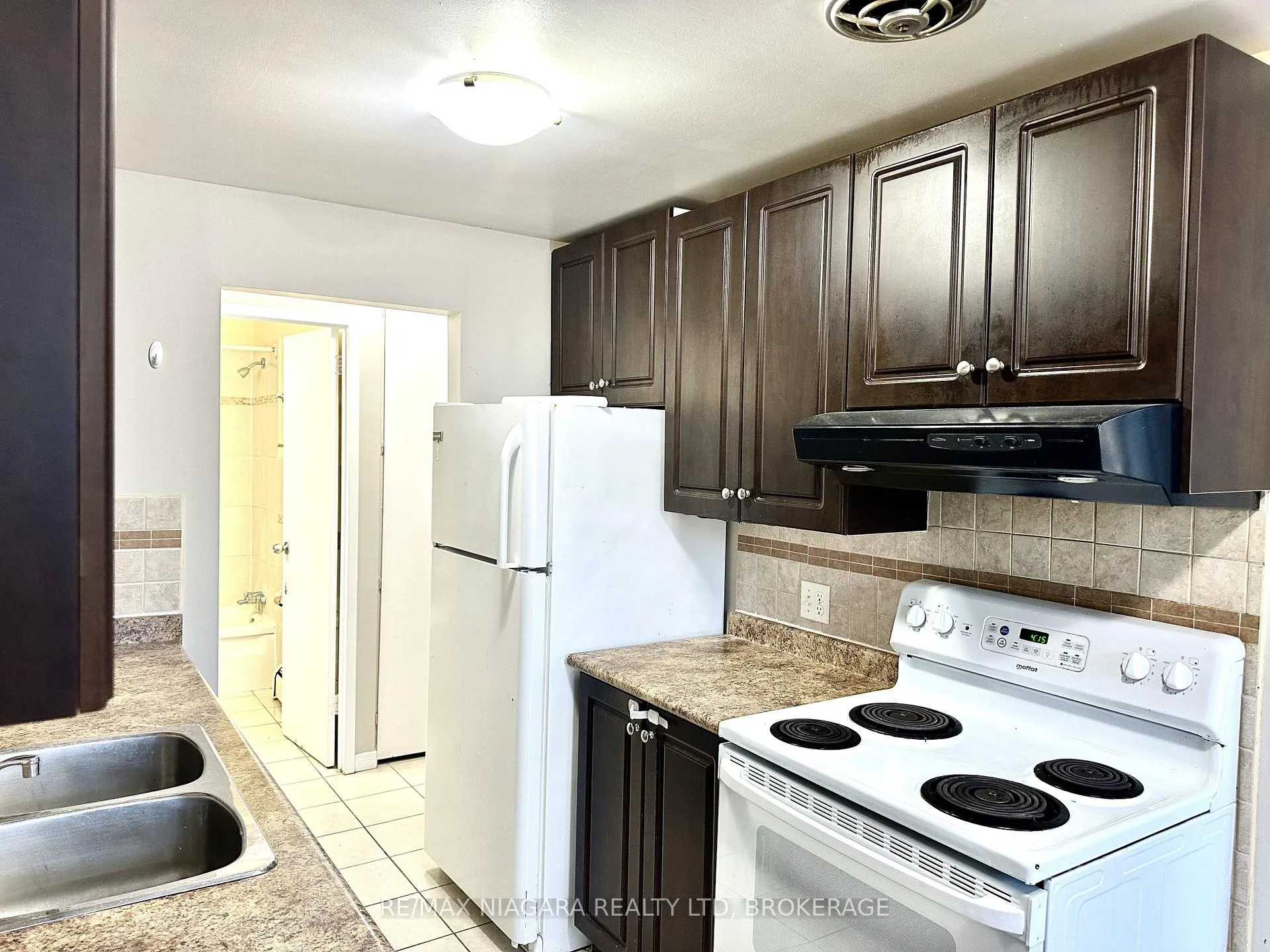 Photo 14 of Unit 301, 7 Riverview Boulevard, St. Catharines, Glendale/Glenridge — HOMEH