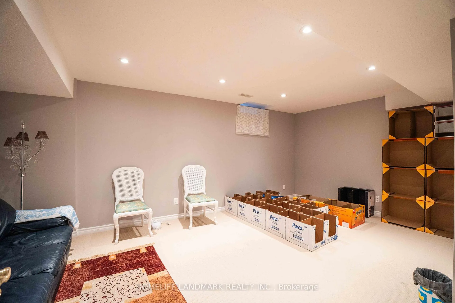 Photo 7 of Unit Bsmt, 48 Sir Stevens Drive, Vaughan, Patterson — HOMEH