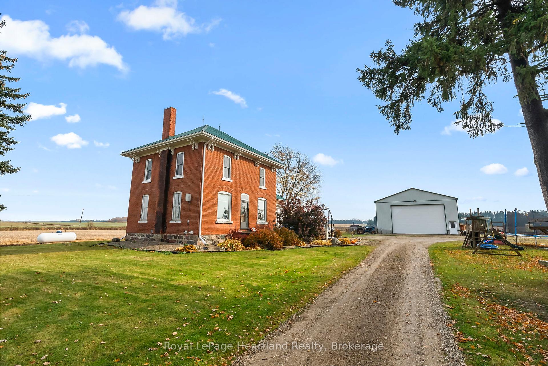 Photo 11 of 85102 Brussels Line, Huron East, Grey — HOMEH