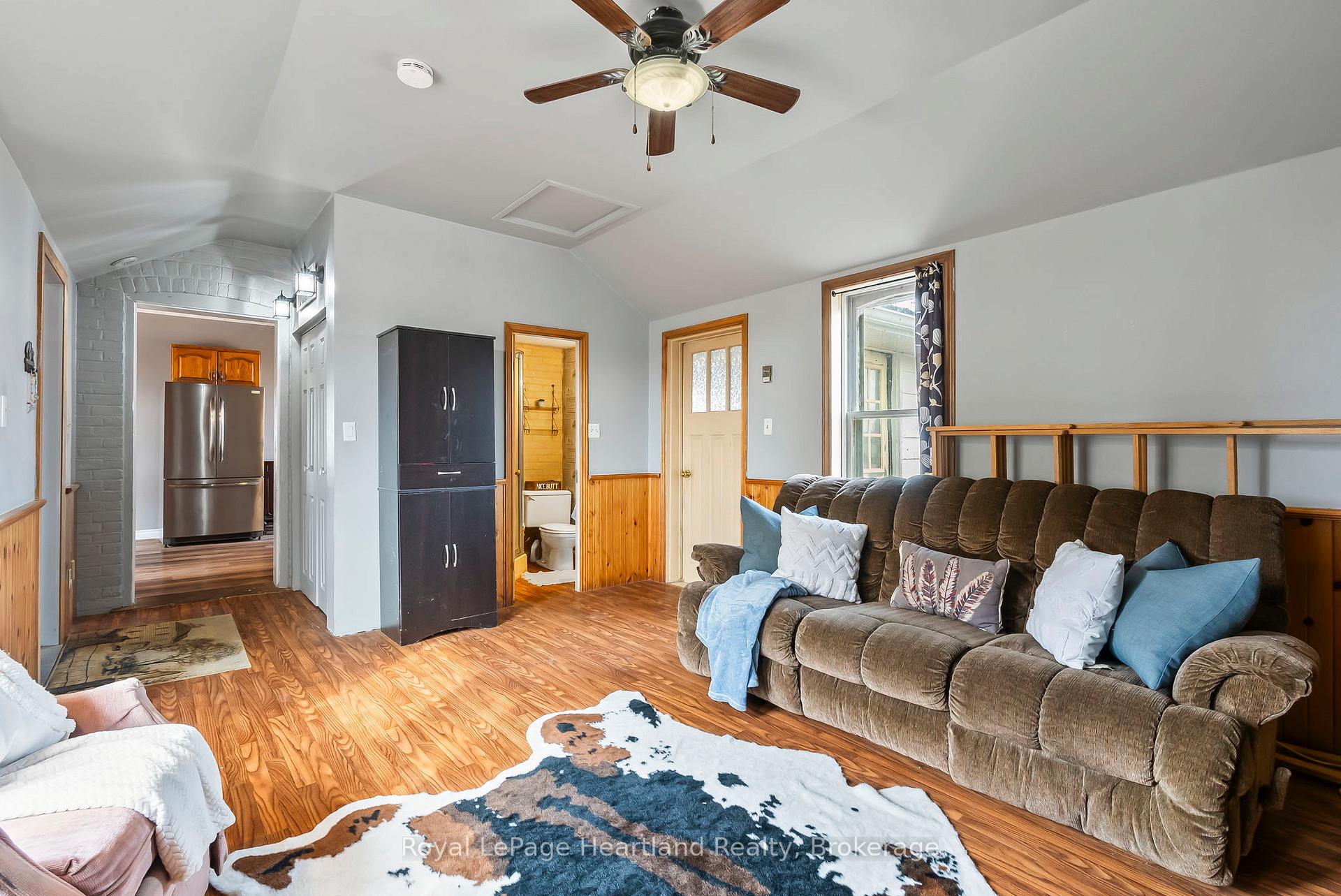 Photo 16 of 85102 Brussels Line, Huron East, Grey — HOMEH