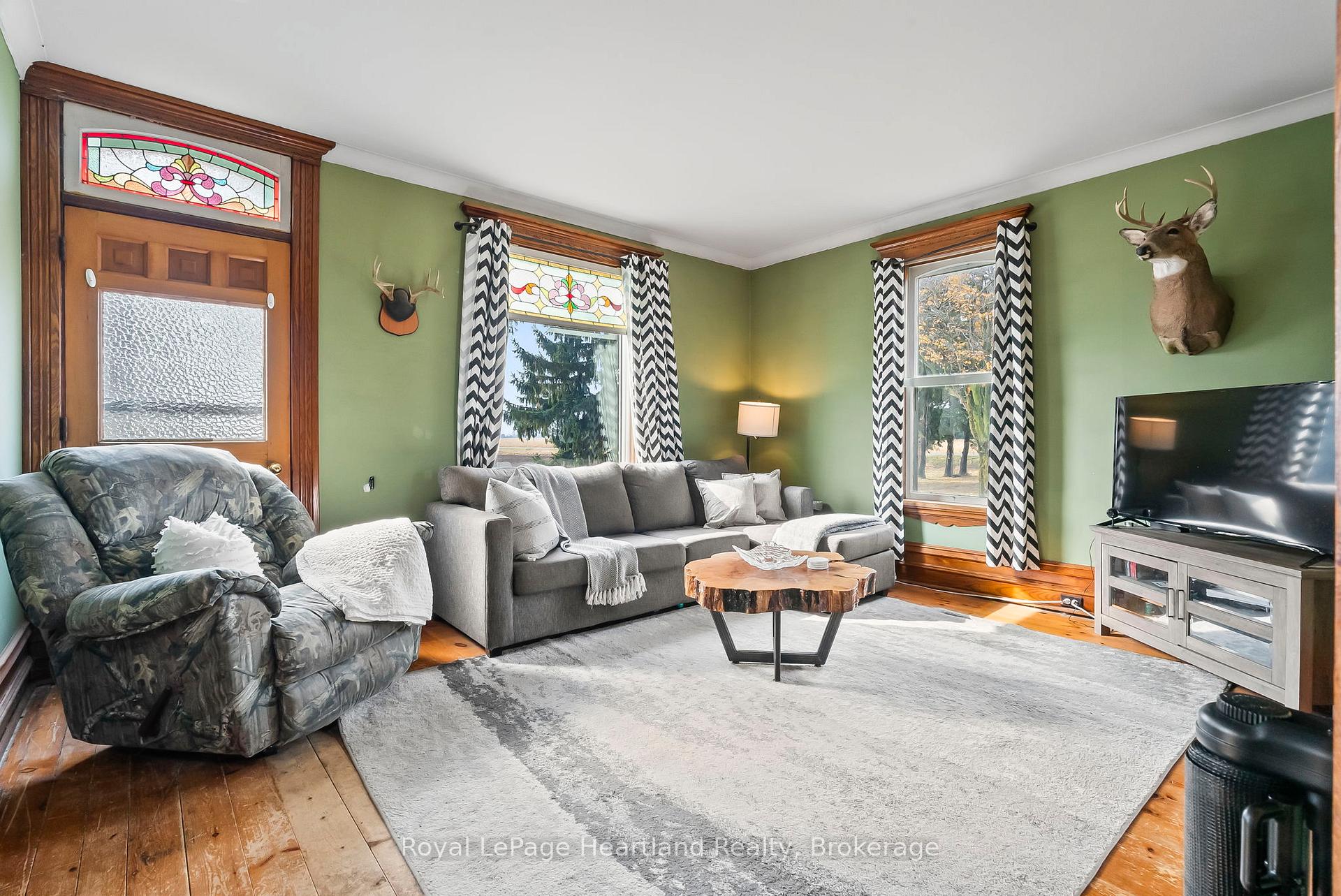 Photo 26 of 85102 Brussels Line, Huron East, Grey — HOMEH