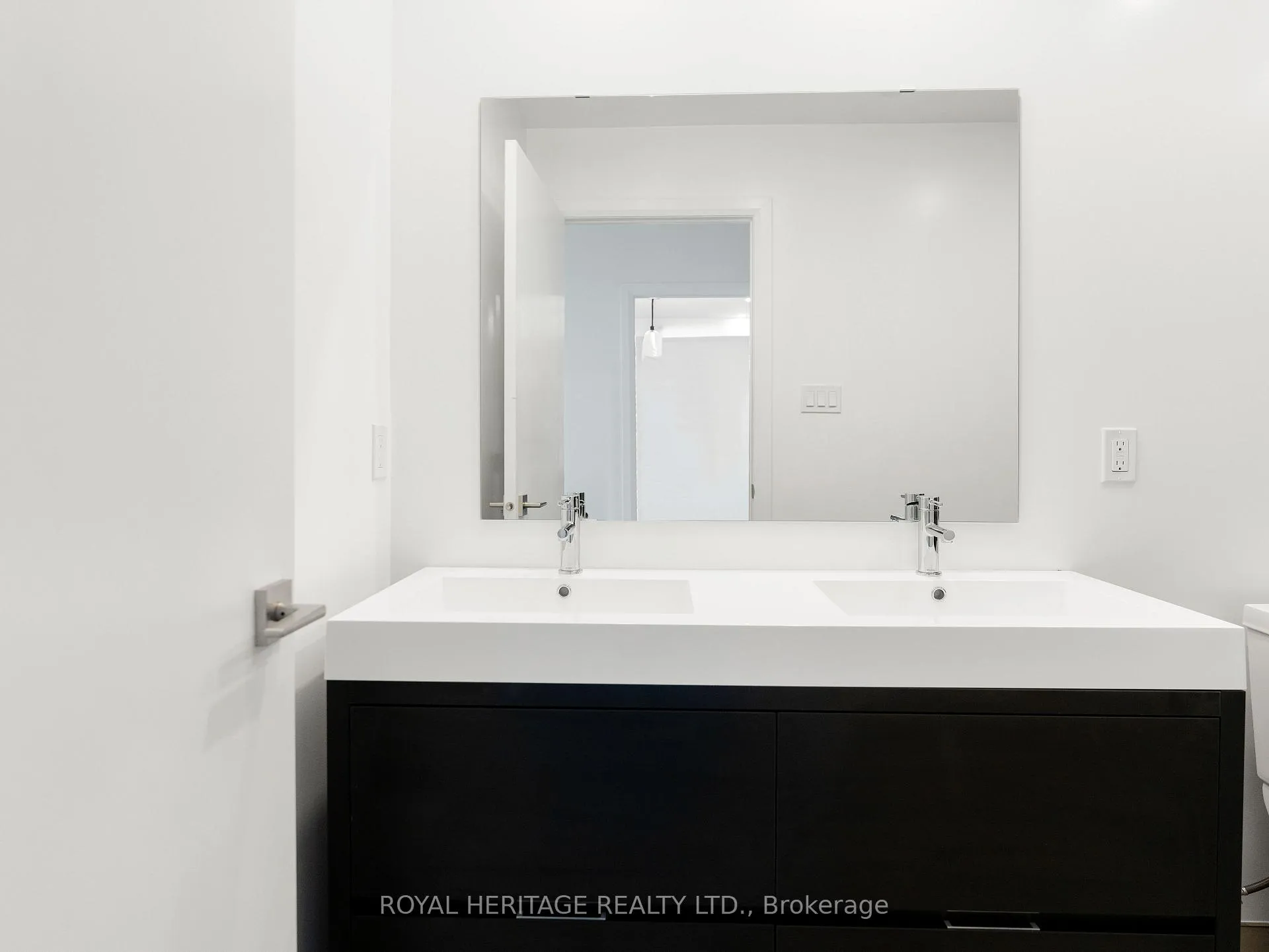 Photo 13 of Unit 507, 195 Hunter Street E, Peterborough, Ashburnham Ward 4 — HOMEH