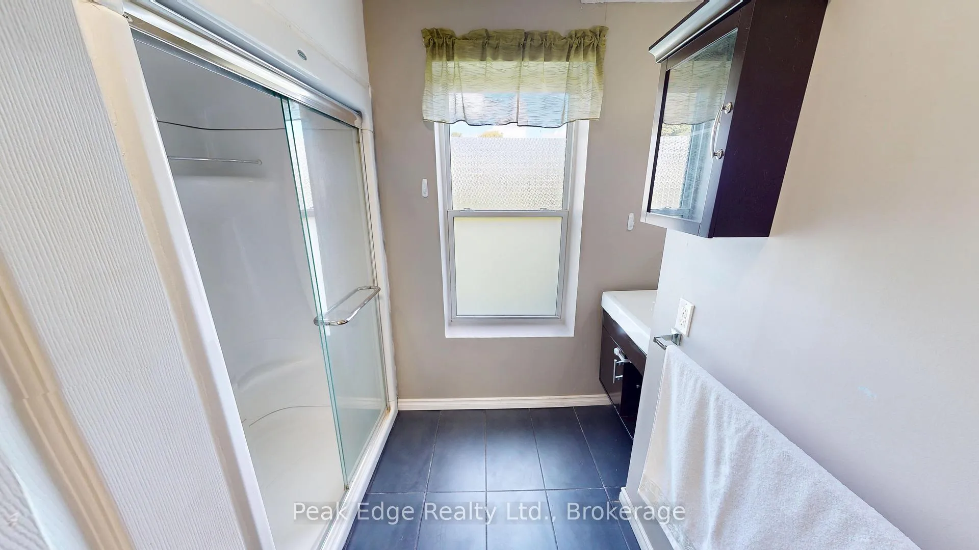 Photo 17 of 473 Campbell Street, Huron-Kinloss, Lucknow — HOMEH