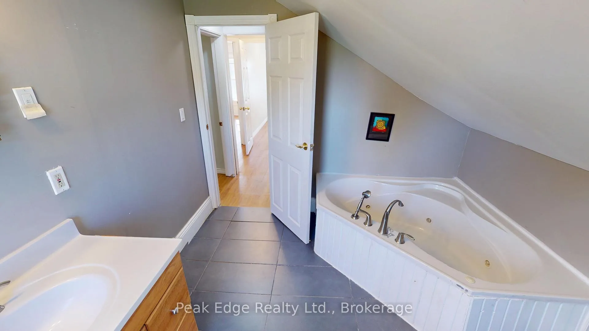 Photo 21 of 473 Campbell Street, Huron-Kinloss, Lucknow — HOMEH