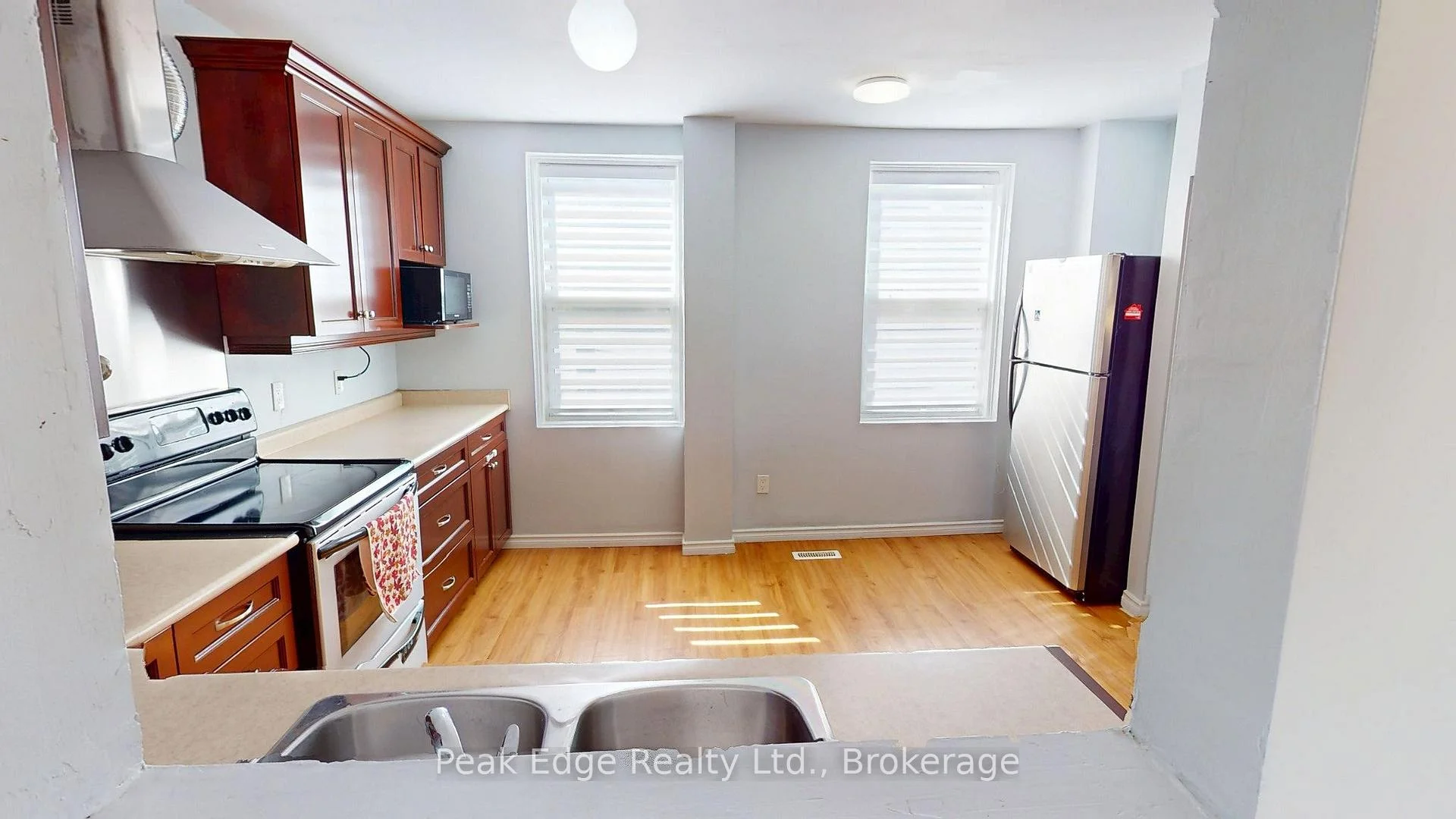 Photo 12 of 473 Campbell Street, Huron-Kinloss, Lucknow — HOMEH