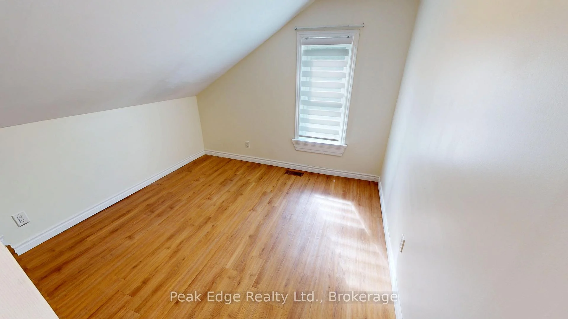 Photo 31 of 473 Campbell Street, Huron-Kinloss, Lucknow — HOMEH