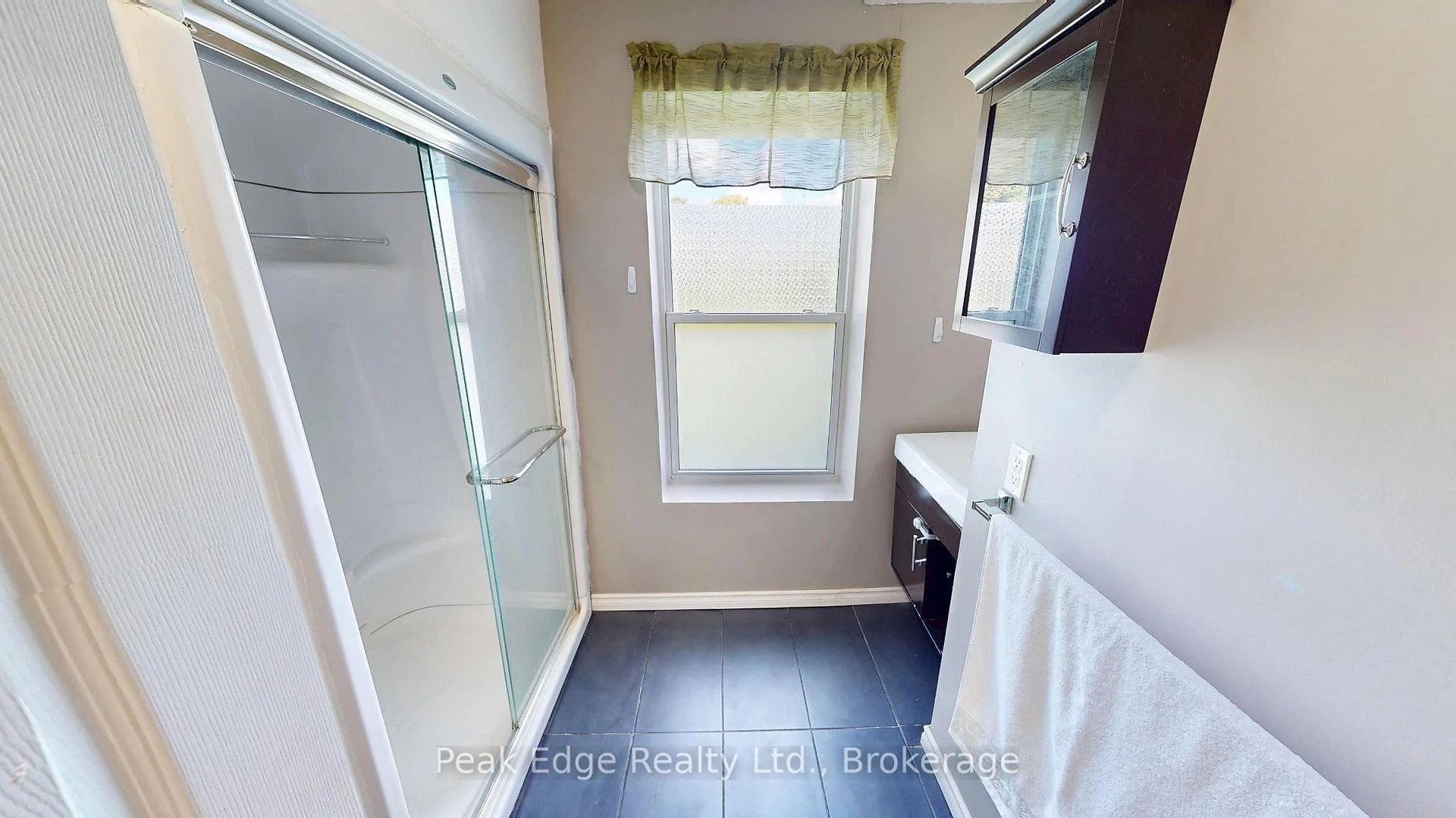 Photo 37 of 473 Campbell Street, Huron-Kinloss, Lucknow — HOMEH