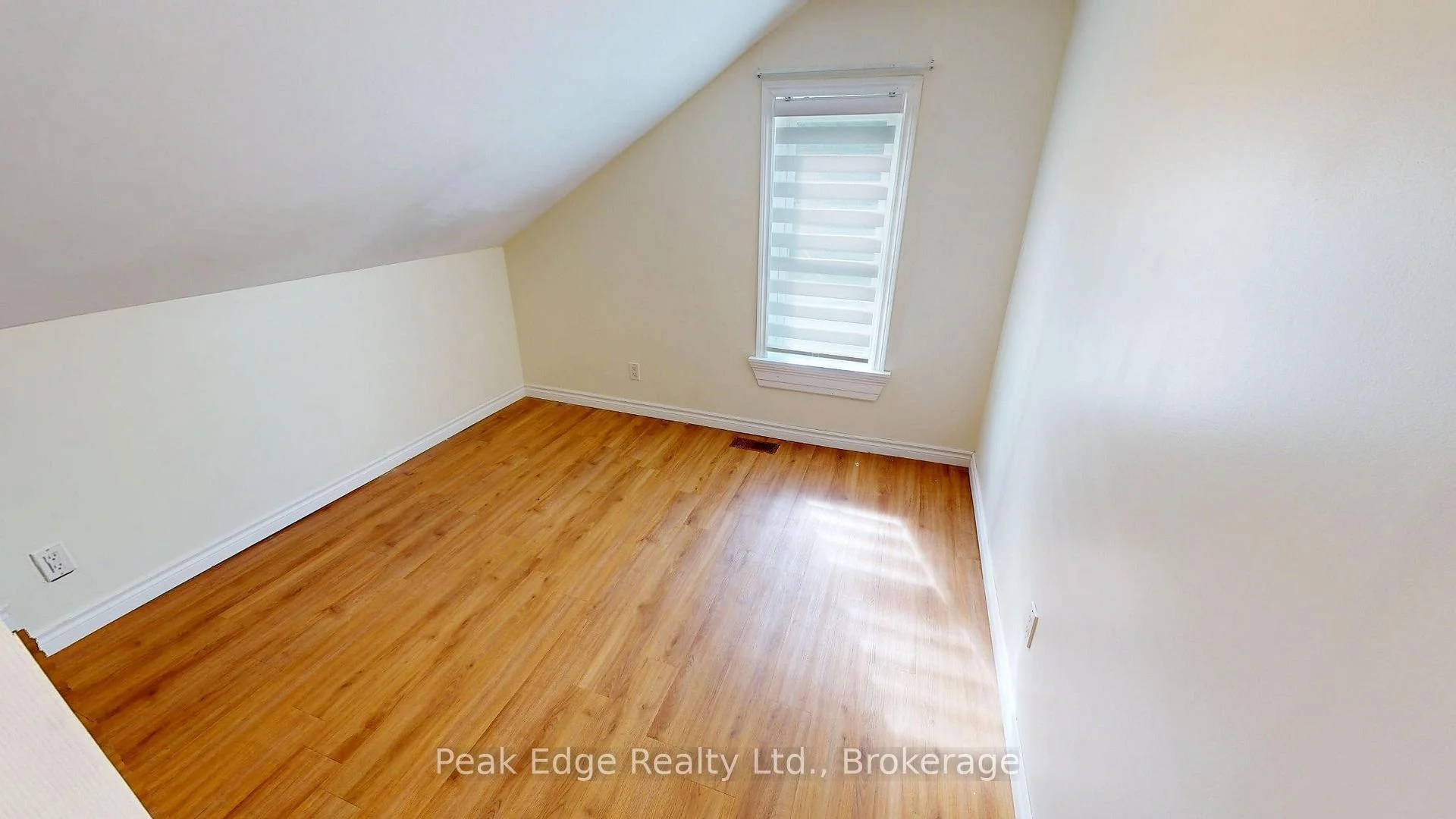 Photo 47 of 473 Campbell Street, Huron-Kinloss, Lucknow — HOMEH