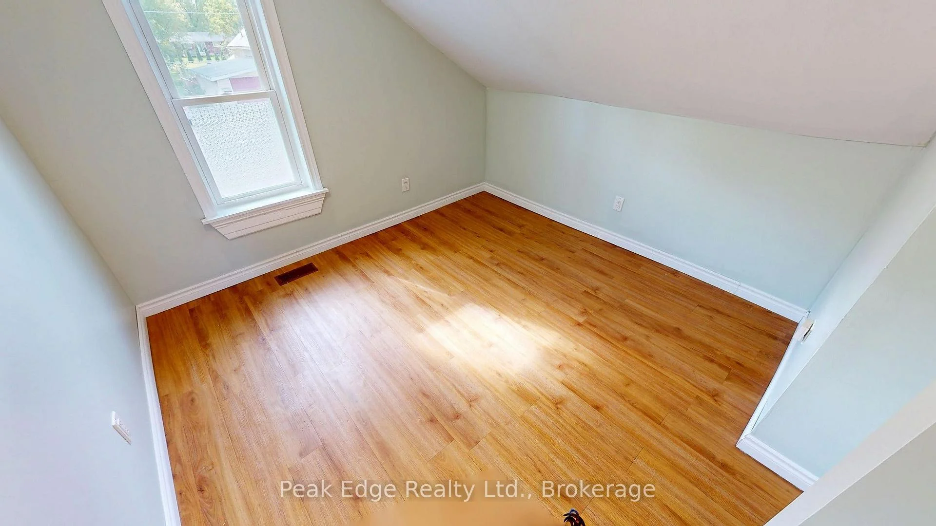 Photo 51 of 473 Campbell Street, Huron-Kinloss, Lucknow — HOMEH