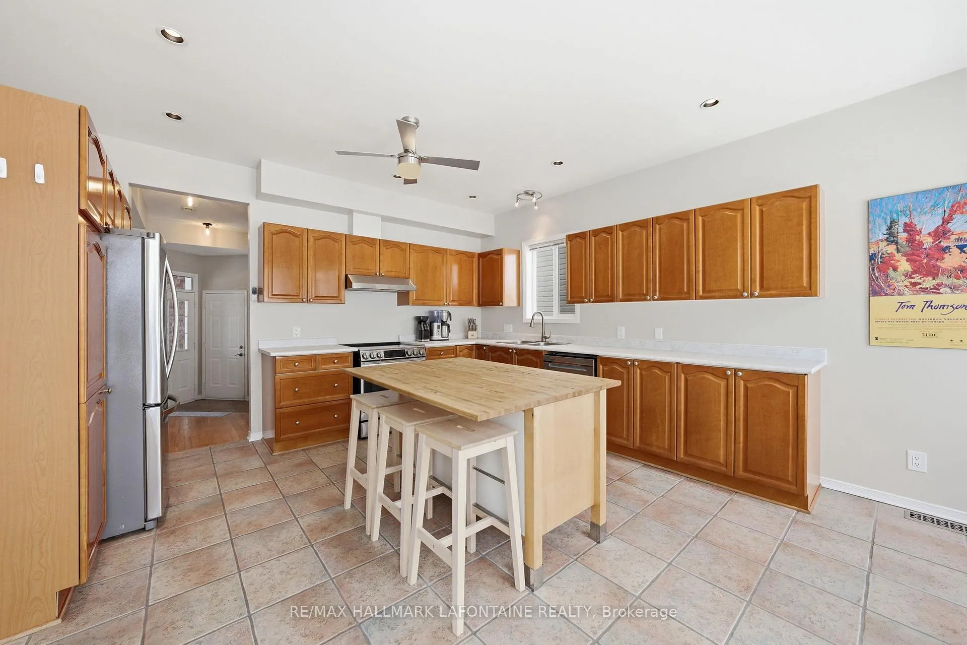 Photo 9 of 60 Hemlo Crescent, Ottawa, Kanata - Kanata Lakes/Heritage Hills — HOMEH