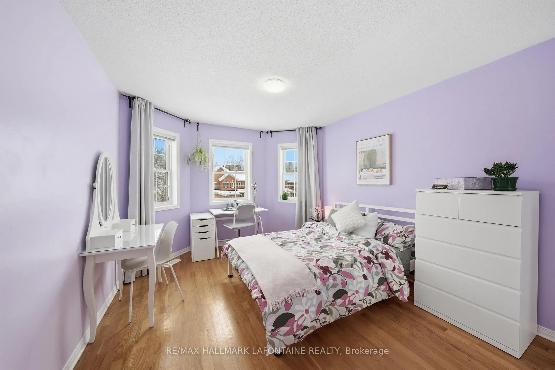 Photo 20 of 60 Hemlo Crescent, Ottawa, Kanata - Kanata Lakes/Heritage Hills — HOMEH