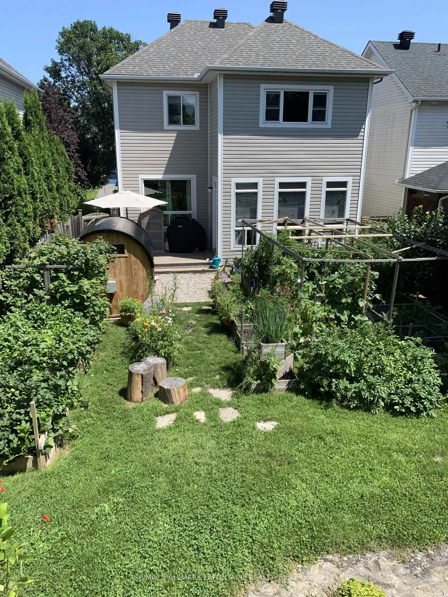 Photo 38 of 60 Hemlo Crescent, Ottawa, Kanata - Kanata Lakes/Heritage Hills — HOMEH