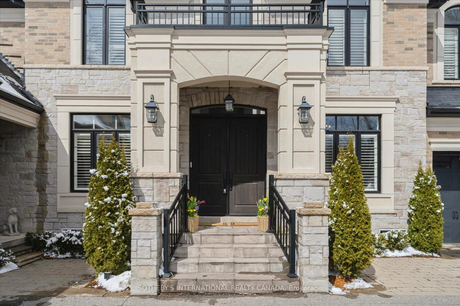 Photo 5 of 112 Woodview Drive, Pickering, Rougemount — HOMEH