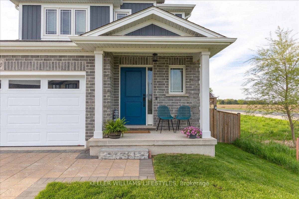 Photo 3 of 100 Gilmour Drive, Lucan Biddulph, Lucan — HOMEH