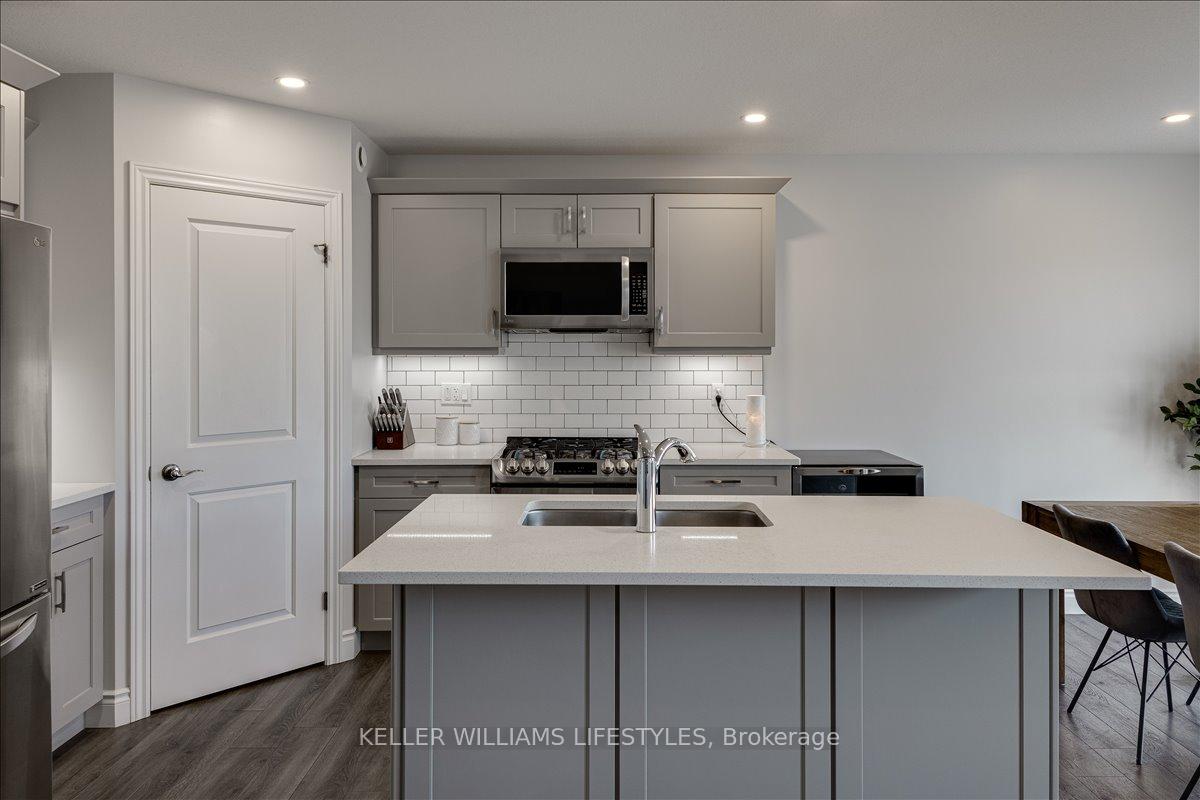 Photo 20 of 100 Gilmour Drive, Lucan Biddulph, Lucan — HOMEH