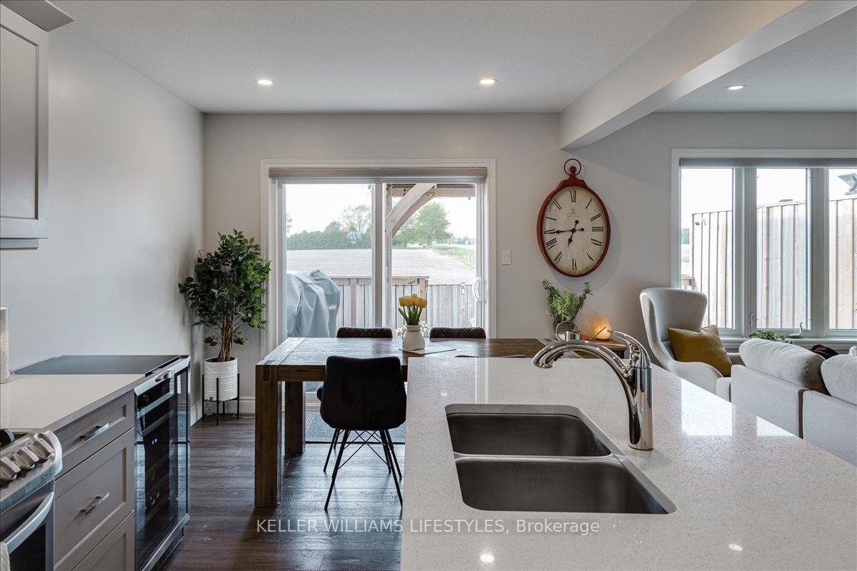 Photo 22 of 100 Gilmour Drive, Lucan Biddulph, Lucan — HOMEH