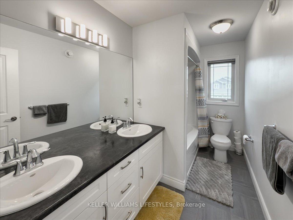 Photo 24 of 100 Gilmour Drive, Lucan Biddulph, Lucan — HOMEH