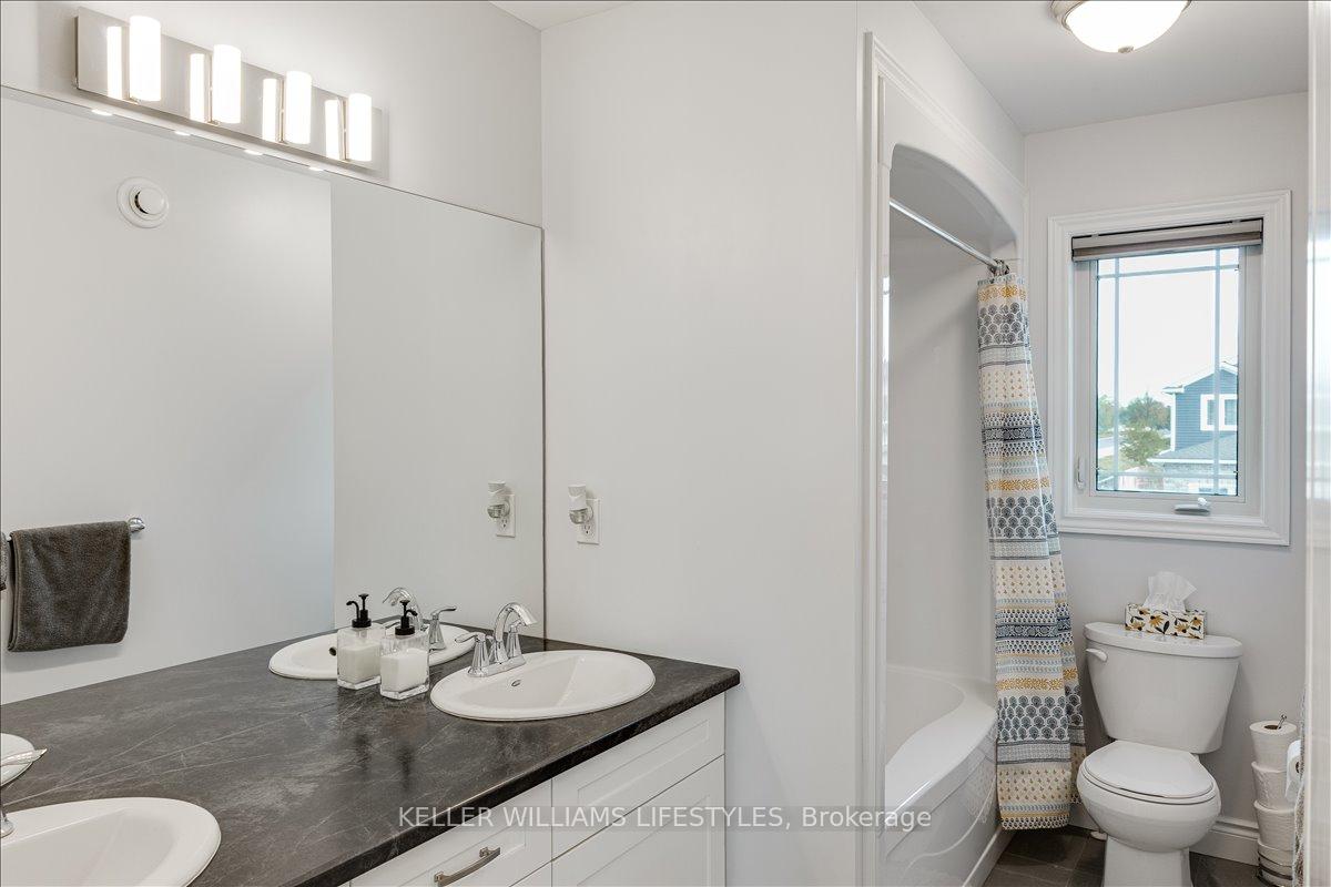 Photo 25 of 100 Gilmour Drive, Lucan Biddulph, Lucan — HOMEH