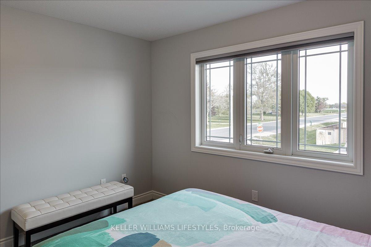 Photo 28 of 100 Gilmour Drive, Lucan Biddulph, Lucan — HOMEH