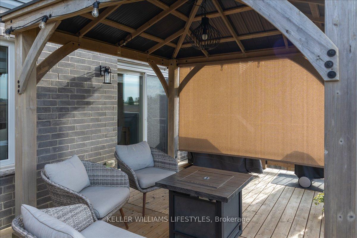 Photo 46 of 100 Gilmour Drive, Lucan Biddulph, Lucan — HOMEH