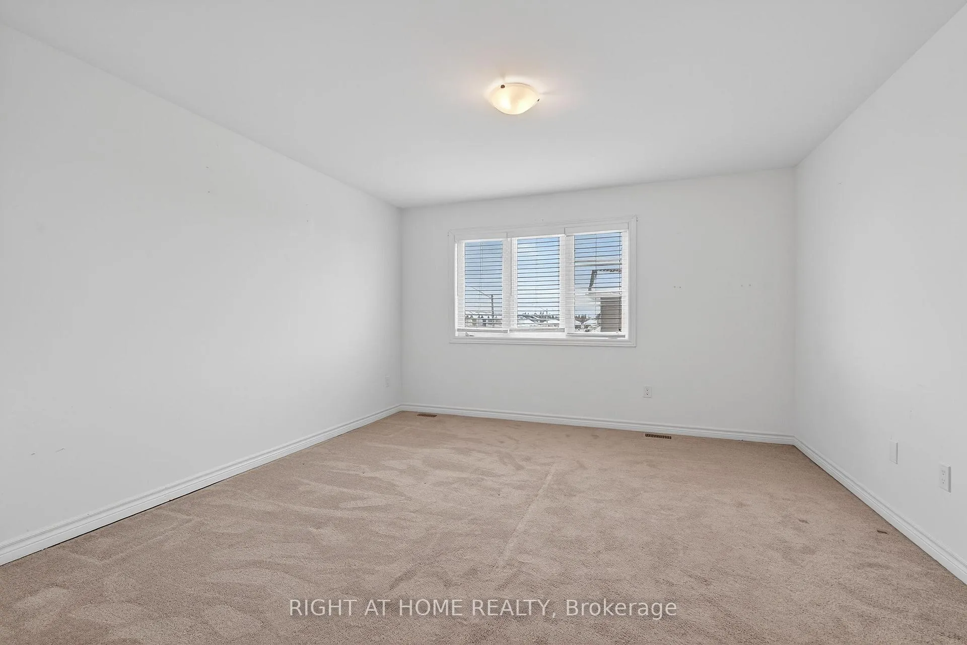 Photo 19 of 73 Brennan Crescent, Loyalist, Odessa — HOMEH