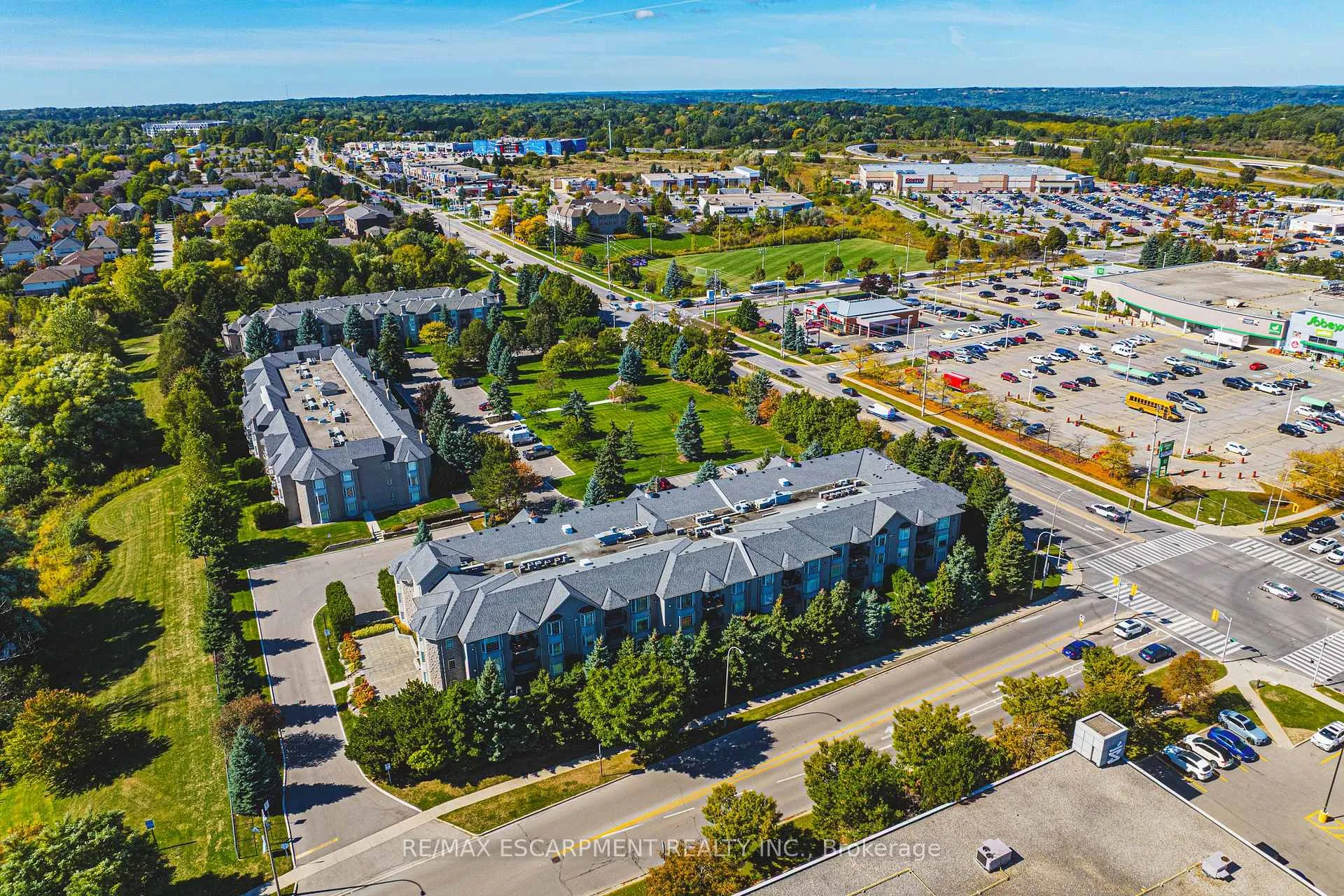 Front of Unit 308, 990 Golf Links Road