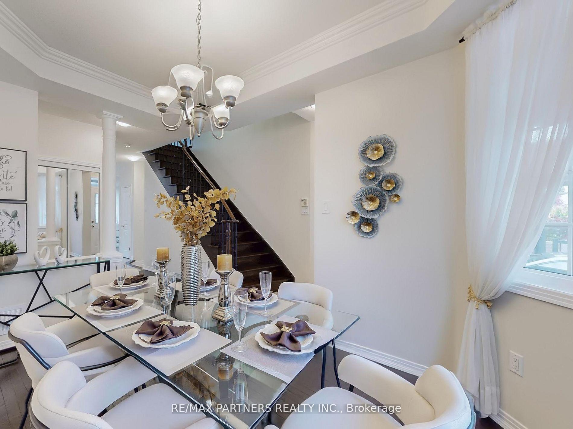 Photo 4 of 10 Whitford Road, Markham, Cachet — HOMEH