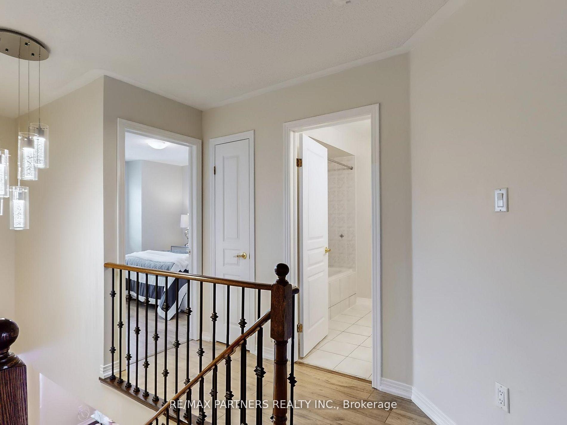 Photo 13 of 10 Whitford Road, Markham, Cachet — HOMEH