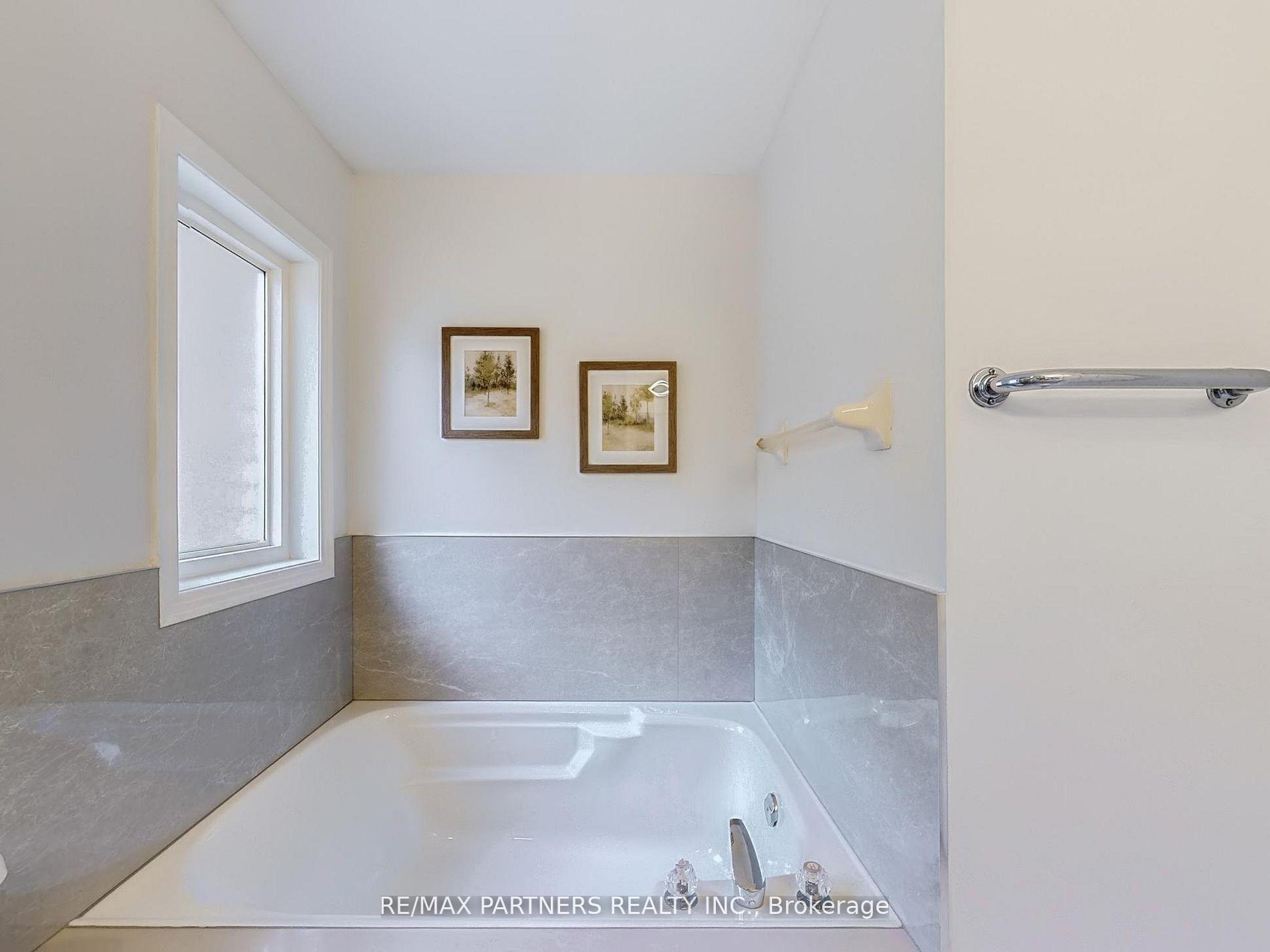 Photo 18 of 10 Whitford Road, Markham, Cachet — HOMEH