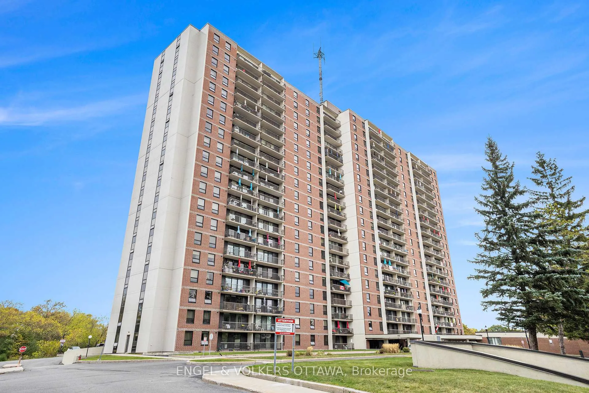 Front of Unit 2113, 665 Bathgate Drive