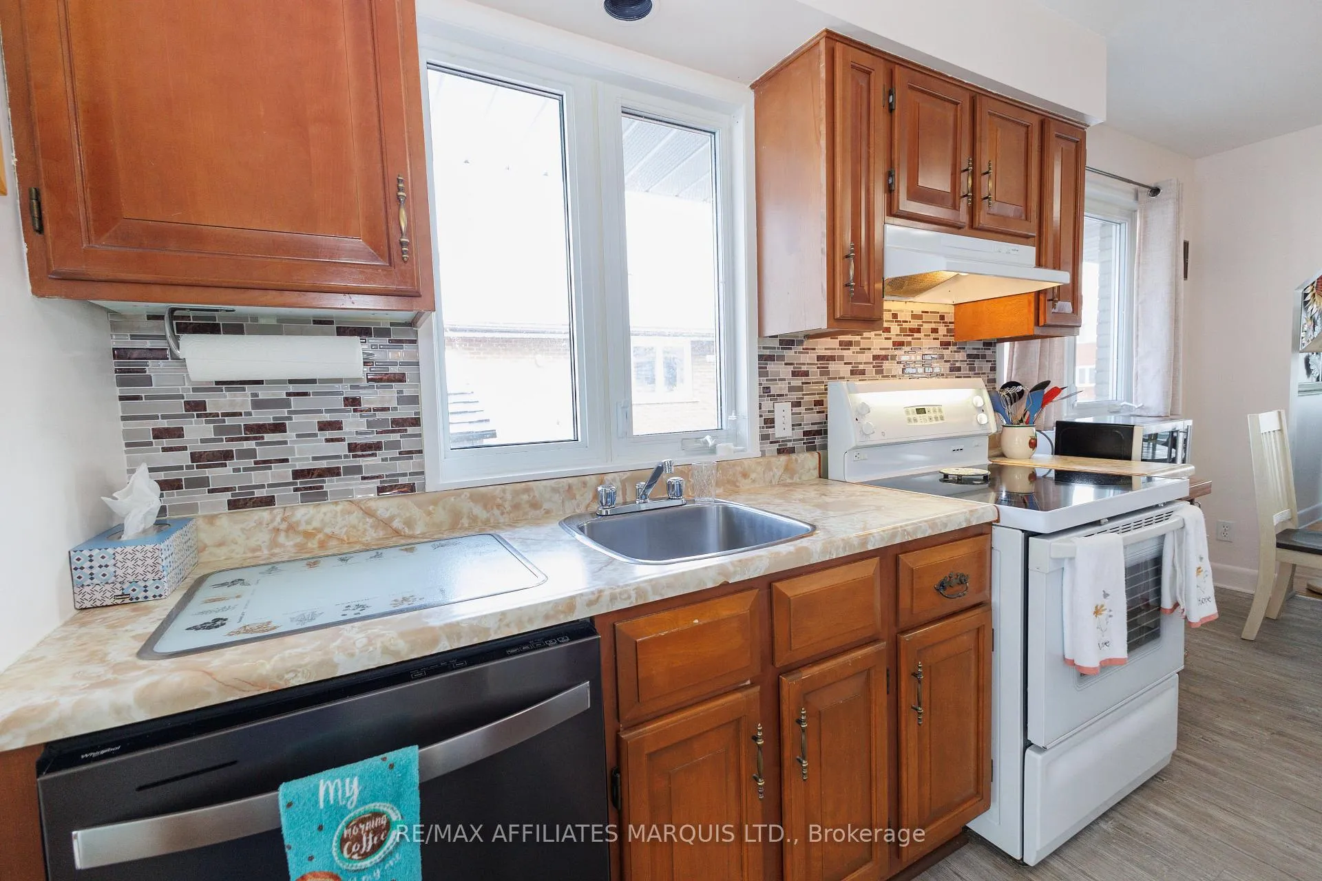 Photo 12 of 1220 Caswell Crescent, Cornwall — HOMEH