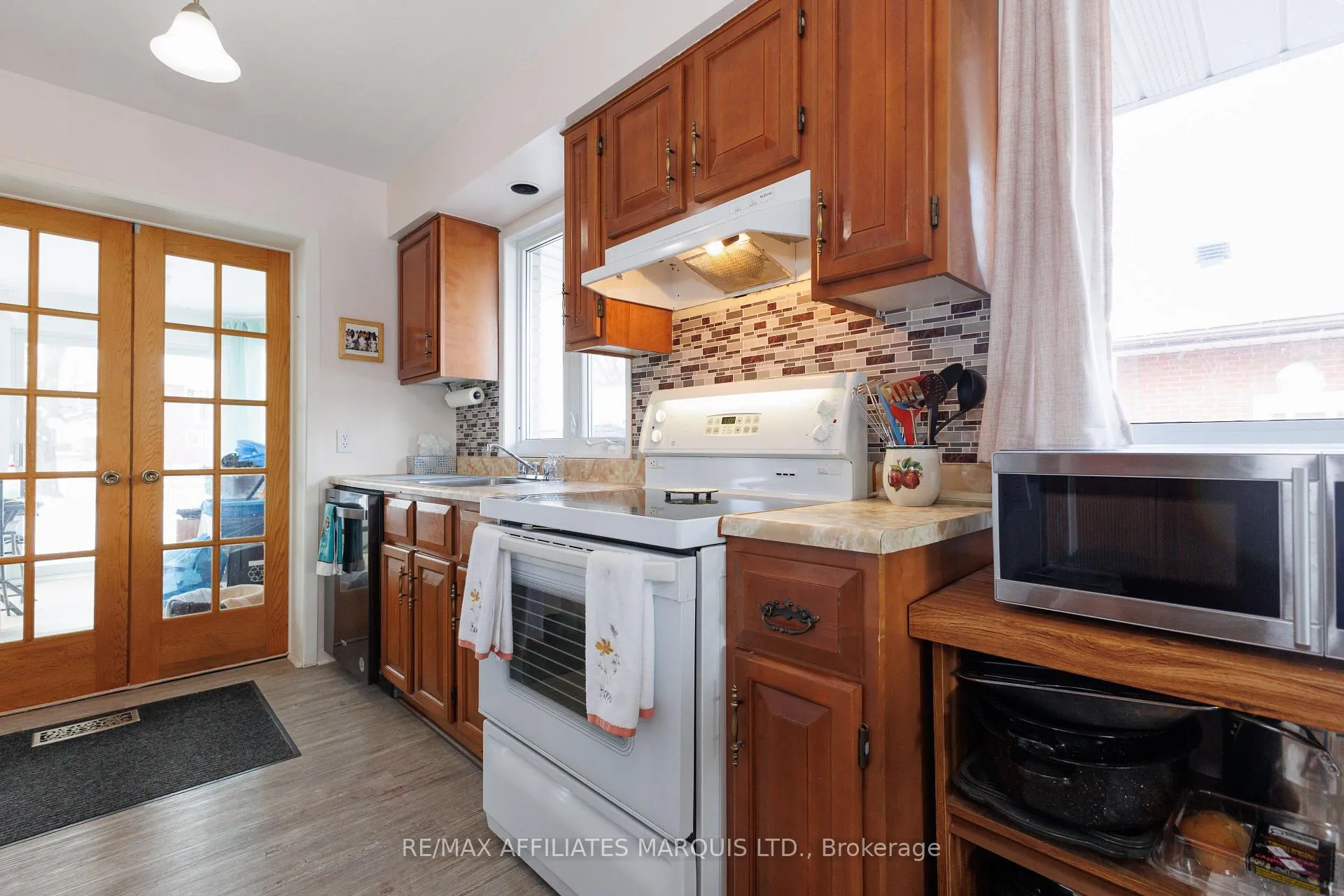 Photo 13 of 1220 Caswell Crescent, Cornwall — HOMEH