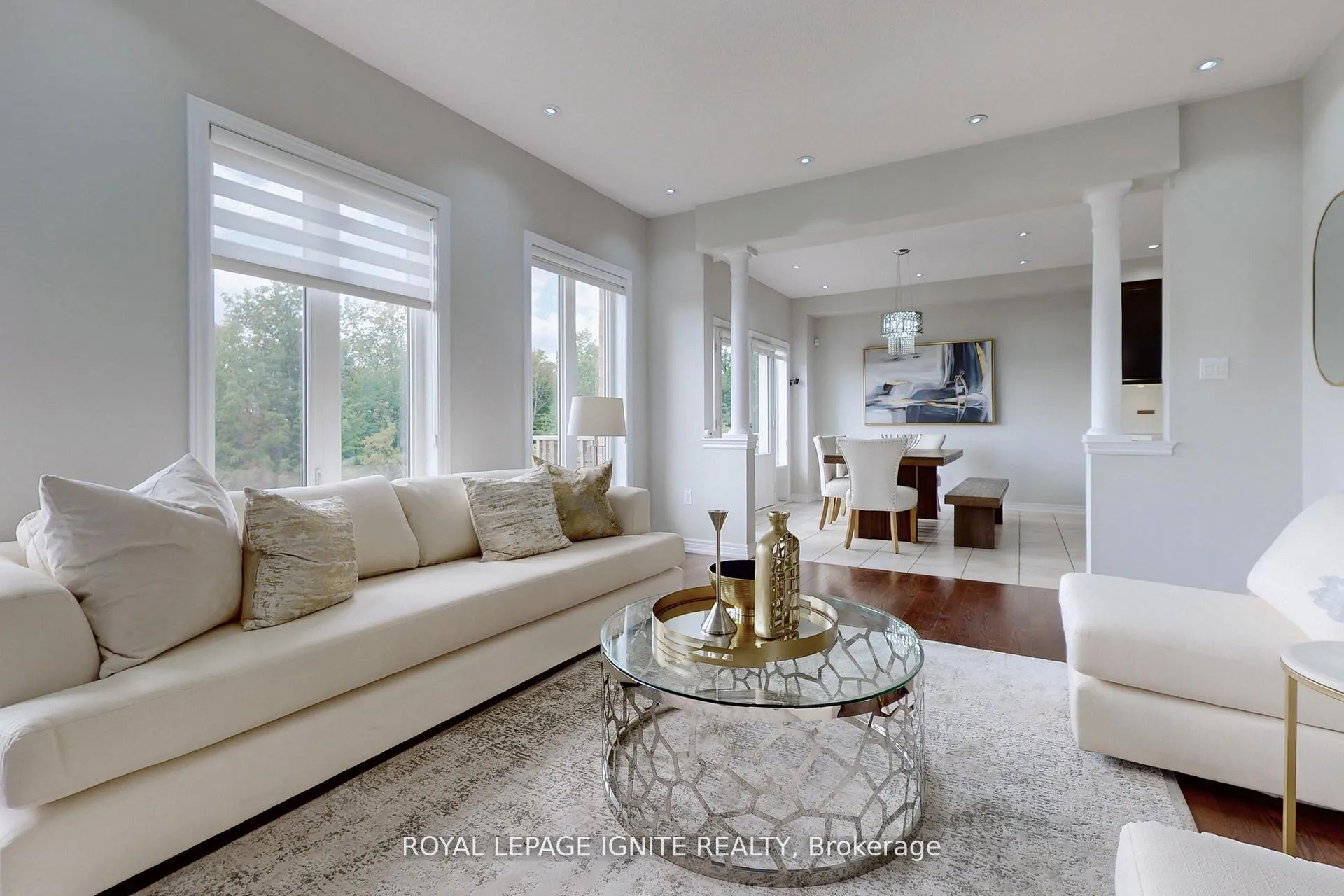 Photo 4 of 24 Arrowpoint Drive, Brampton, Credit Valley — HOMEH