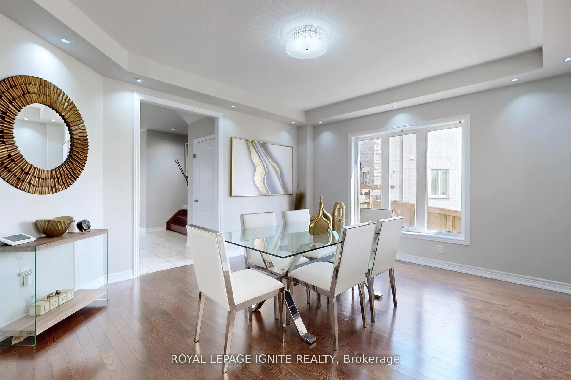 Photo 7 of 24 Arrowpoint Drive, Brampton, Credit Valley — HOMEH