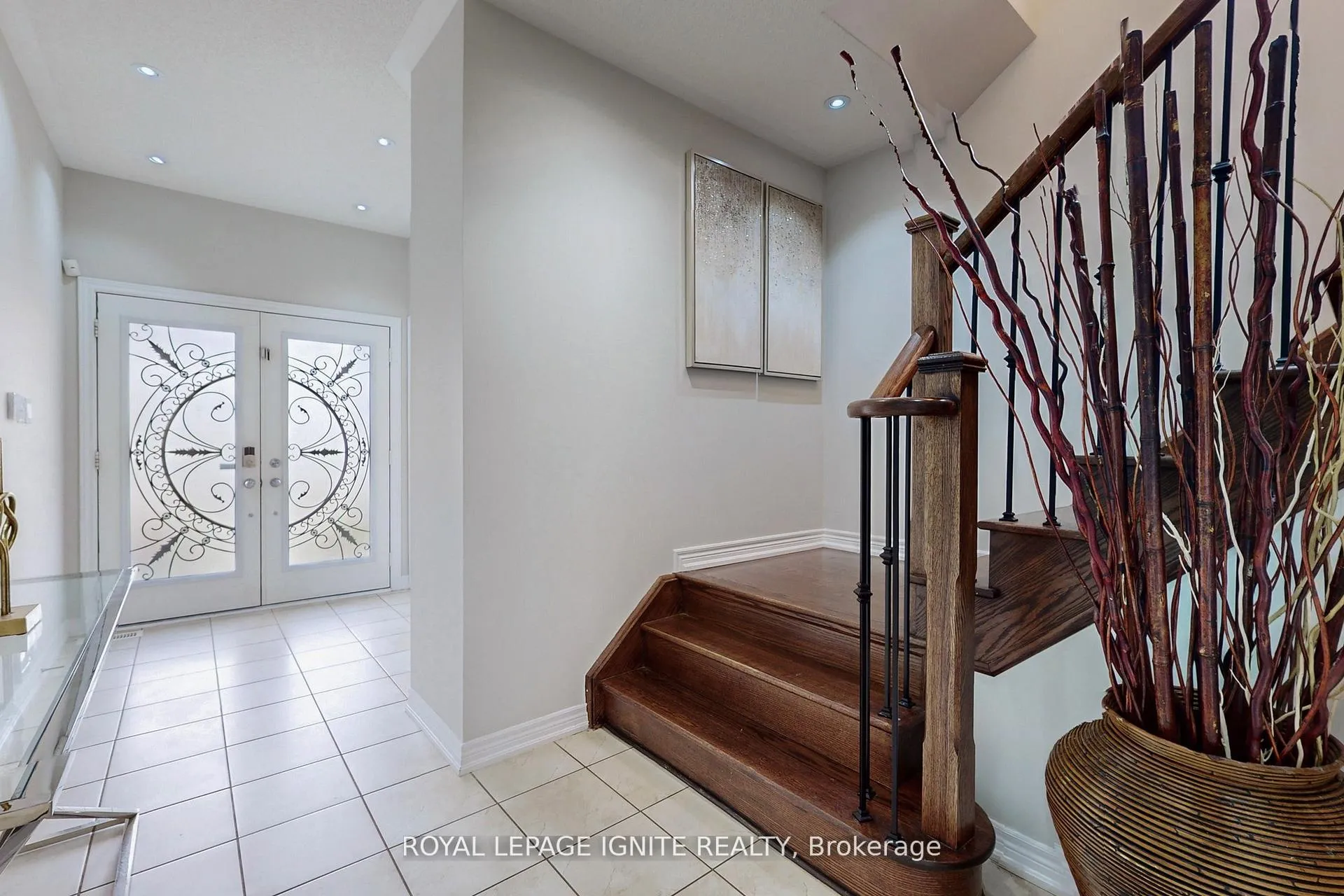 Photo 19 of 24 Arrowpoint Drive, Brampton, Credit Valley — HOMEH