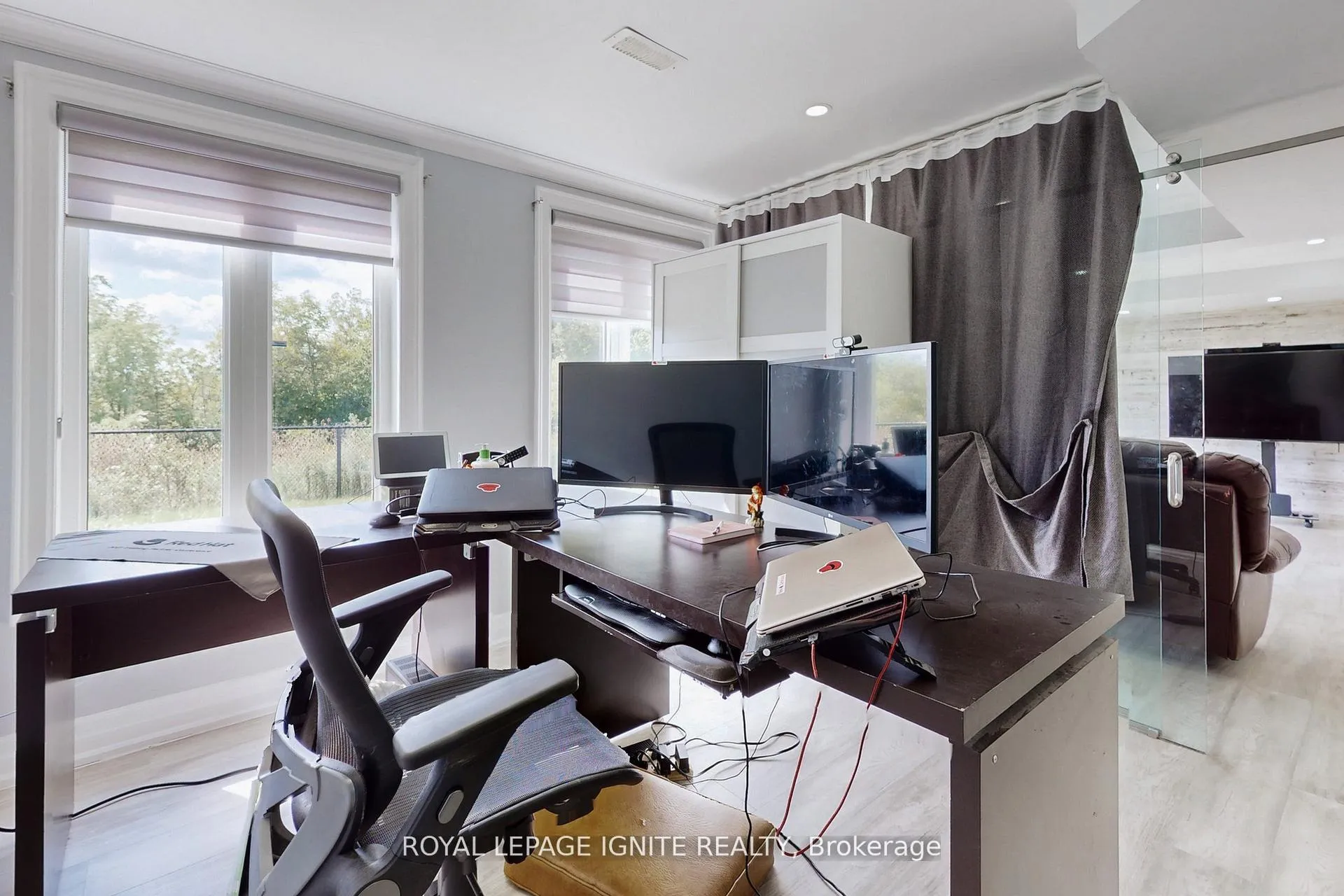 Photo 41 of 24 Arrowpoint Drive, Brampton, Credit Valley — HOMEH