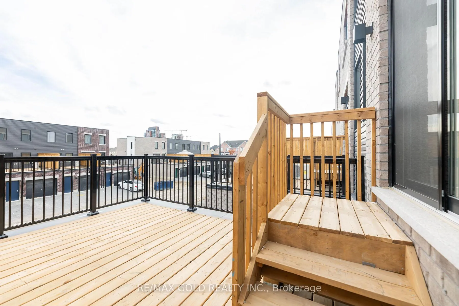 Photo 20 of 217 Monarch Avenue, Ajax, South West — HOMEH