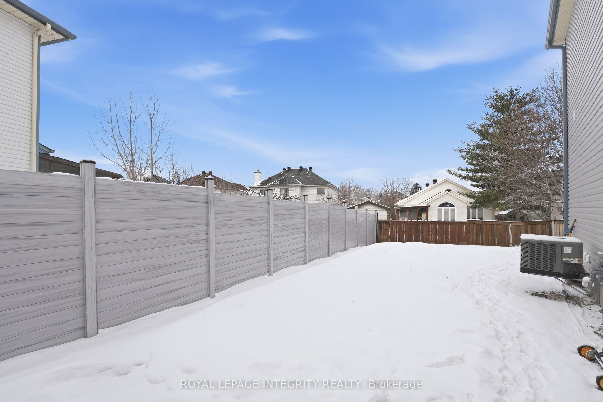 Photo 46 of 727 Hancock Crescent, Ottawa, Fallingbrook/Ridgemount — HOMEH