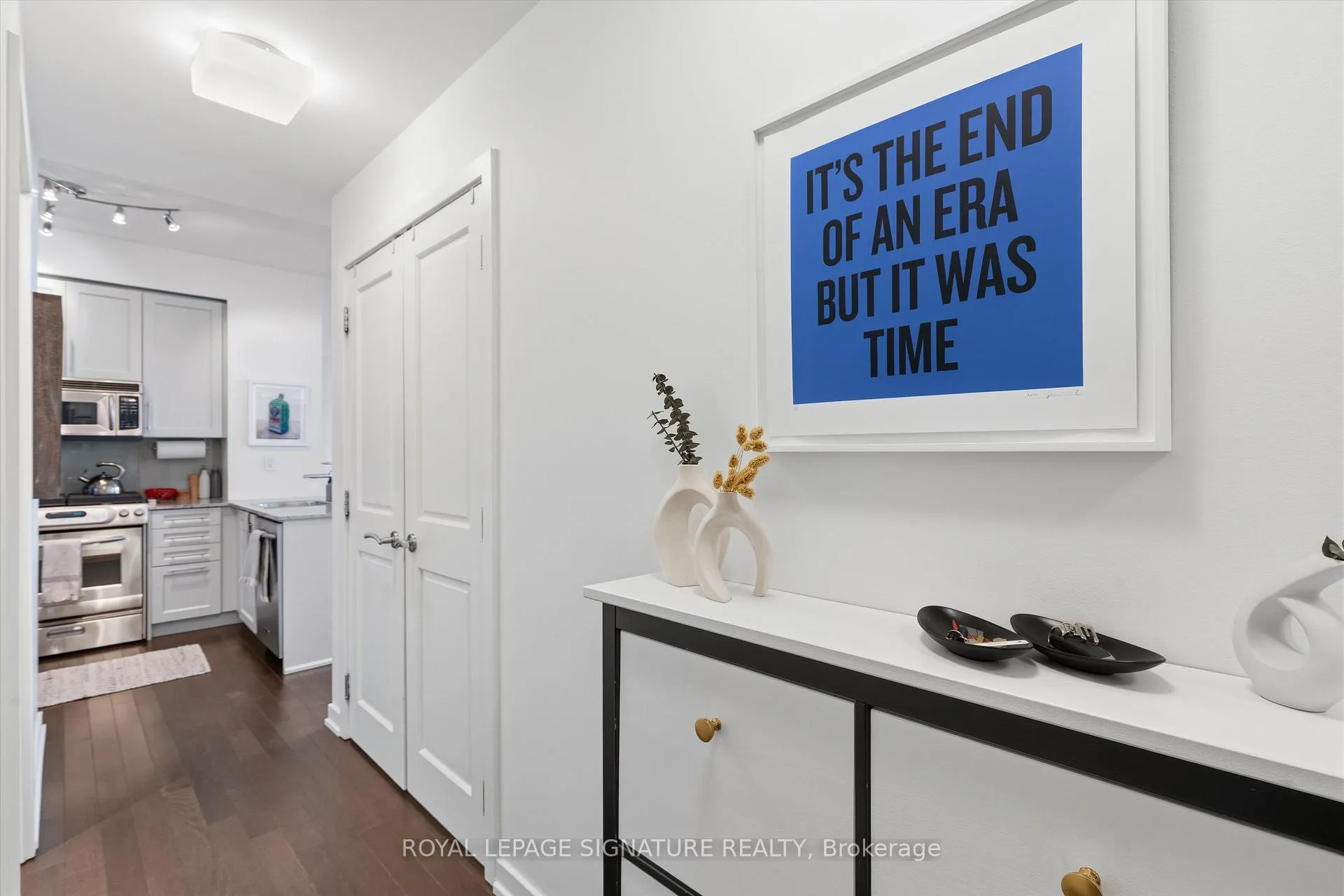 Photo 2 of Unit 3205, 33 Lombard Street, Toronto, Church-Yonge Corridor — HOMEH