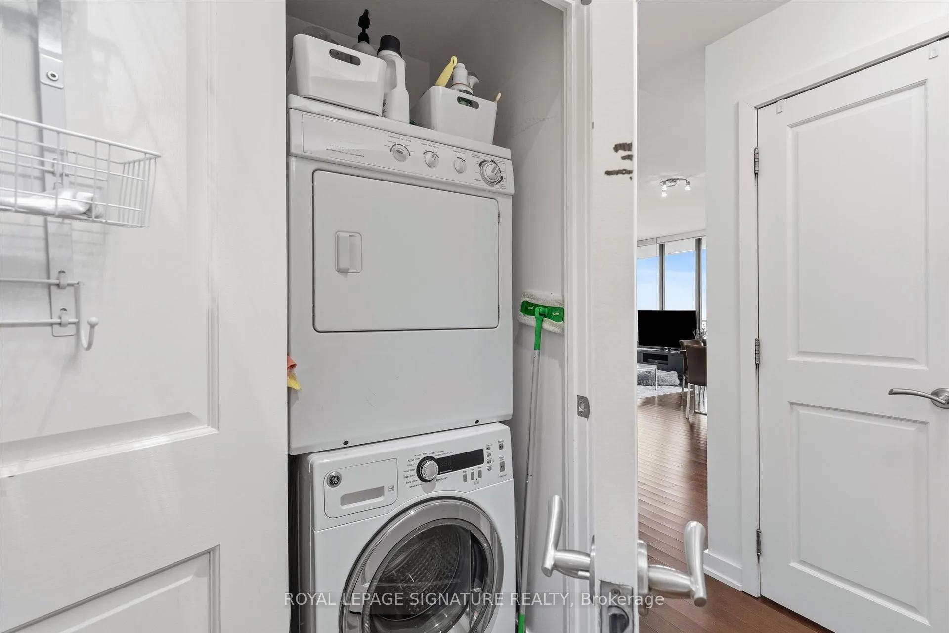 Photo 16 of Unit 3205, 33 Lombard Street, Toronto, Church-Yonge Corridor — HOMEH