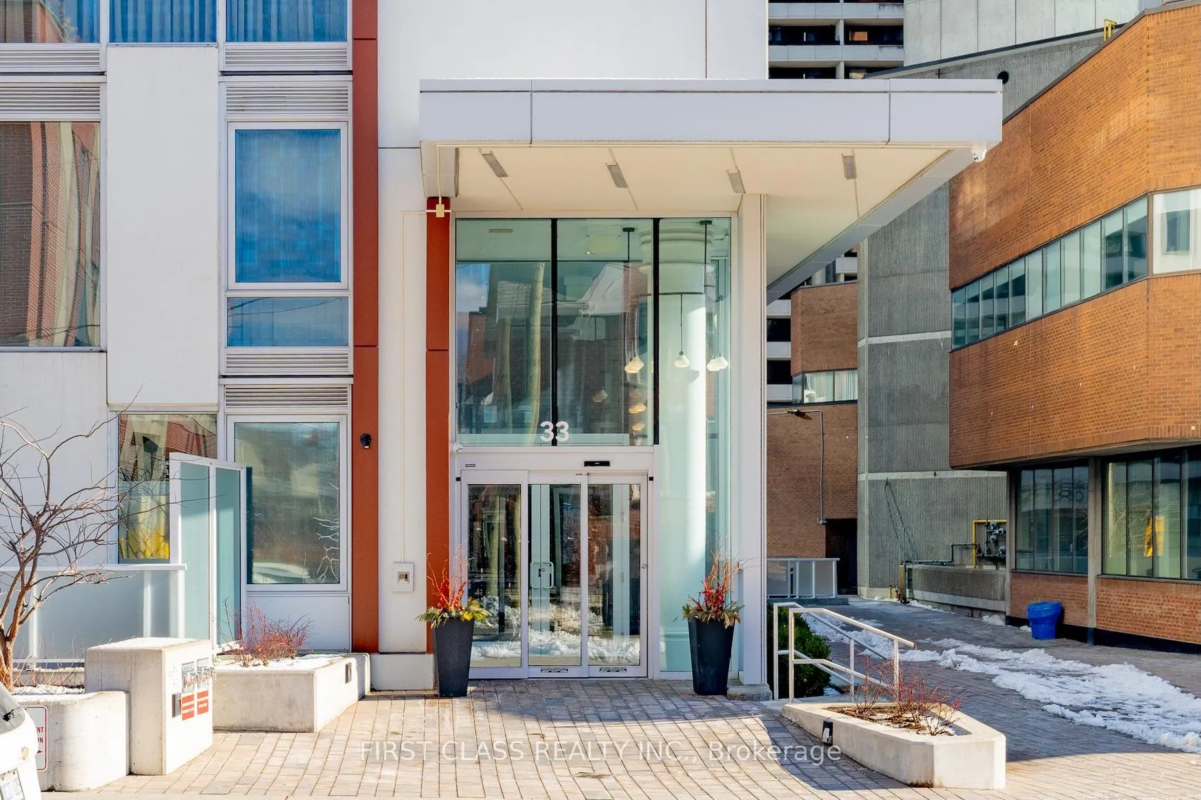 Photo 2 of Unit 2506, 33 Helendale Avenue, Toronto, Yonge-Eglinton — HOMEH