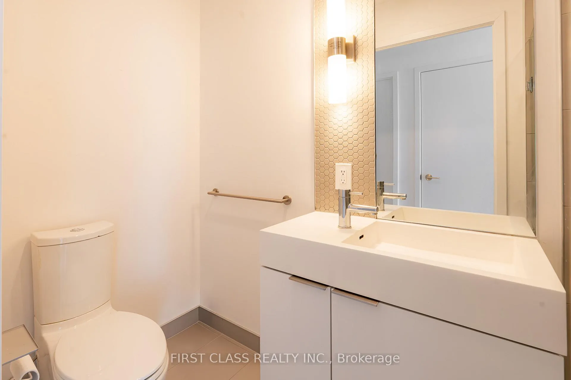 Photo 12 of Unit 2506, 33 Helendale Avenue, Toronto, Yonge-Eglinton — HOMEH