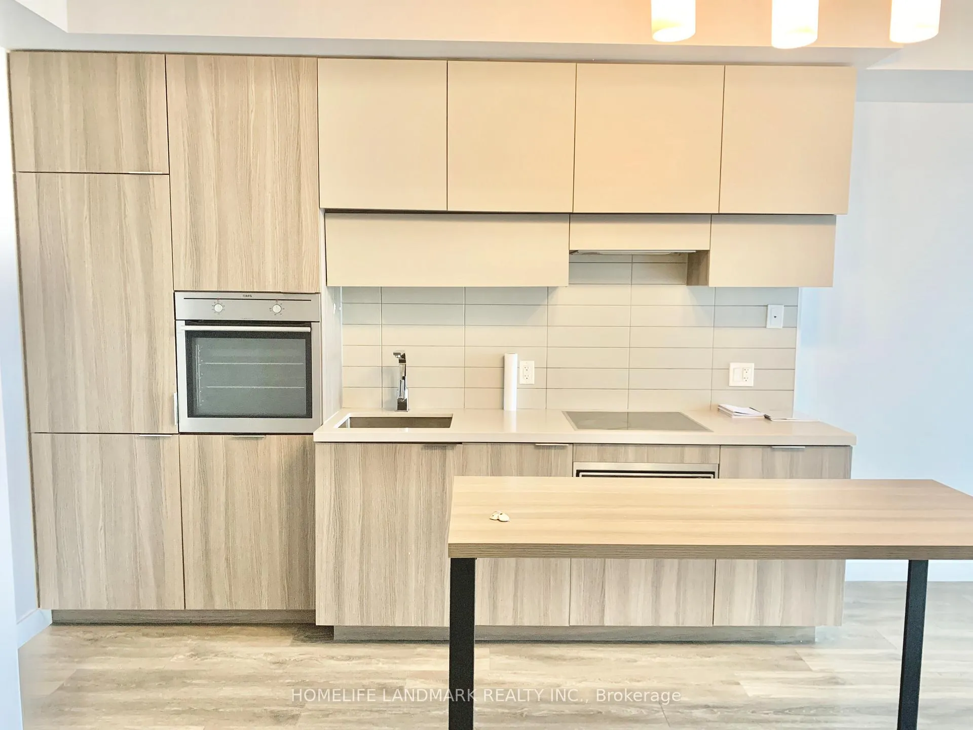 Photo 10 of Unit 2207, 8 Eglinton Avenue E, Toronto, Mount Pleasant West — HOMEH