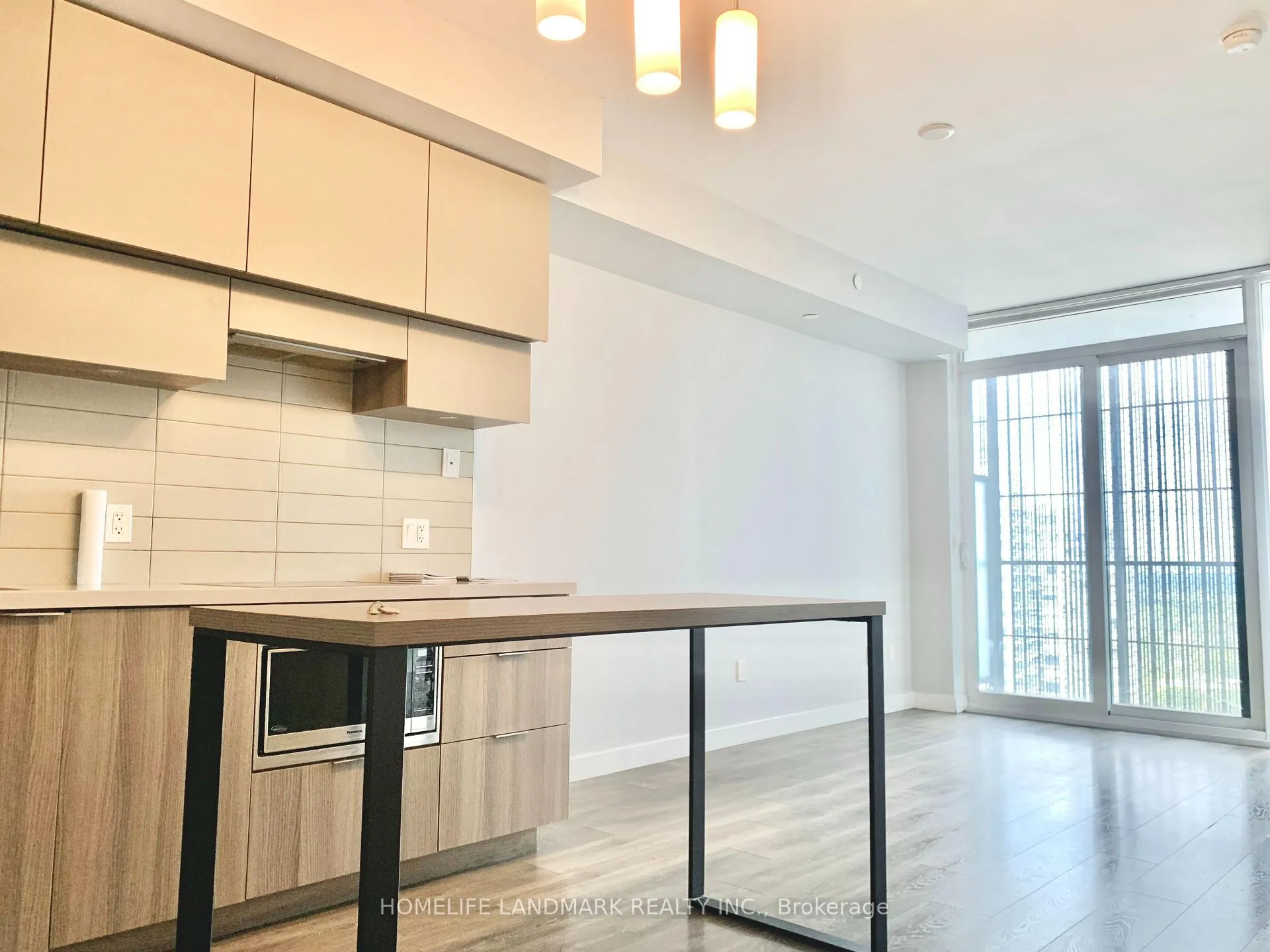 Photo 11 of Unit 2207, 8 Eglinton Avenue E, Toronto, Mount Pleasant West — HOMEH