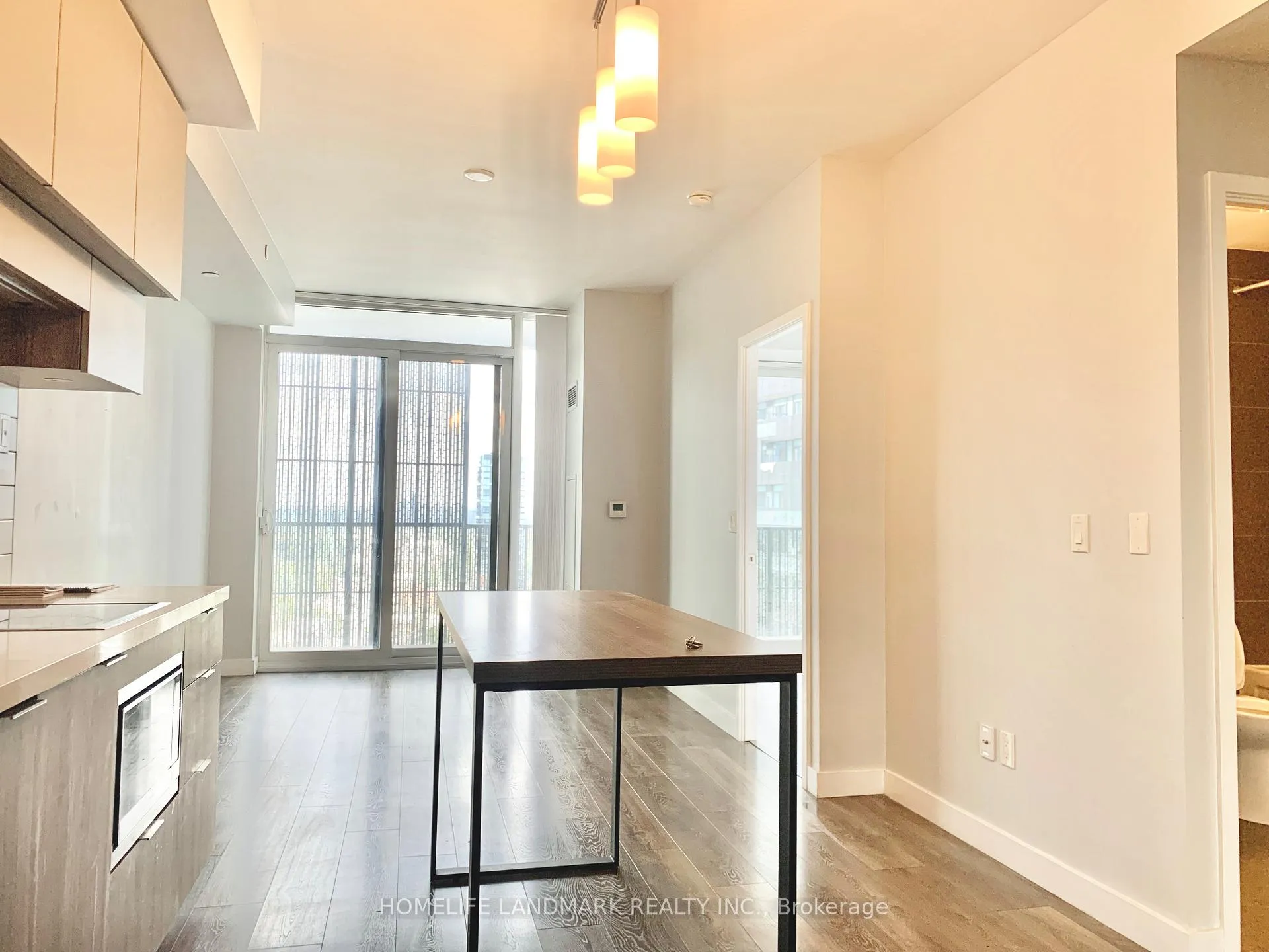 Photo 12 of Unit 2207, 8 Eglinton Avenue E, Toronto, Mount Pleasant West — HOMEH